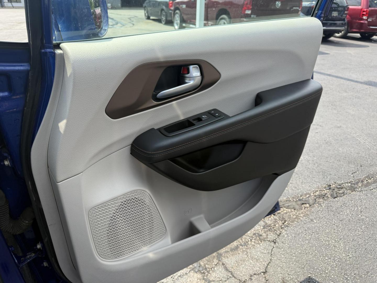 2018 Blue /Tan Chrysler Pacifica Touring-L Plus (2C4RC1EG9JR) with an 3.6L V6 DOHC 24V engine, 9A transmission, located at 547 E. Main St., Orwell, OH, 44076, (440) 437-5893, 41.535435, -80.847855 - Photo#54