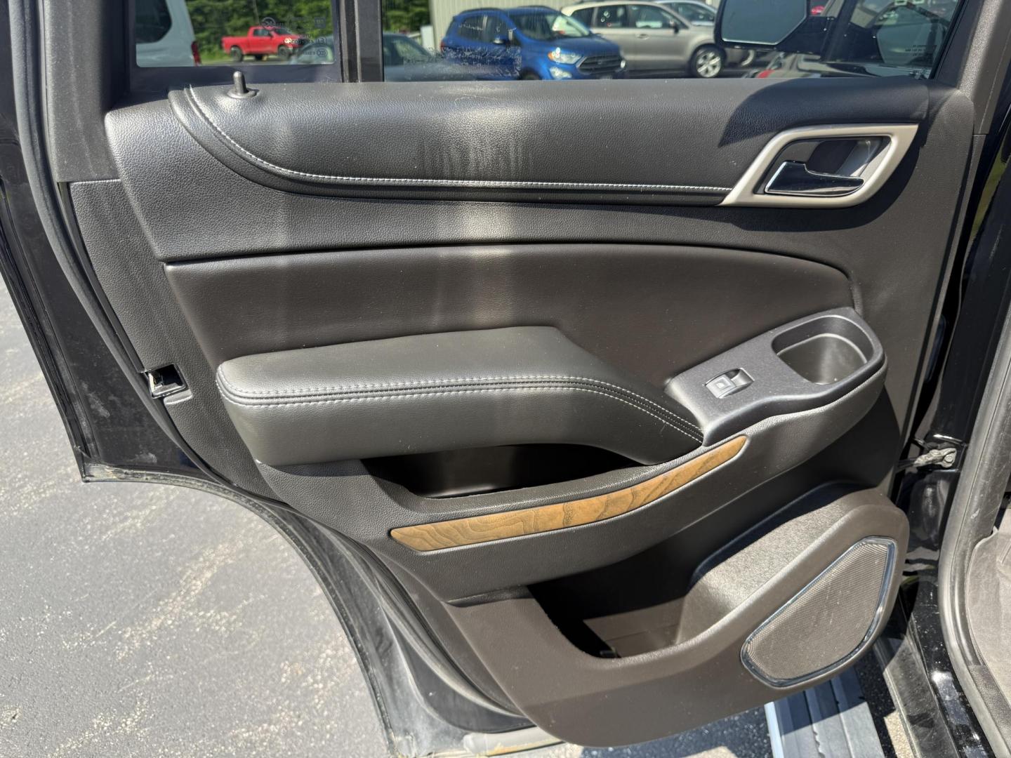 2018 Black /Black GMC Yukon Denali 4WD (1GKS2CKJ2JR) with an 6.2L V8 OHV 16V engine, 10 Speed Auto transmission, located at 11115 Chardon Rd. , Chardon, OH, 44024, (440) 214-9705, 41.580246, -81.241943 - This 2018 GMC Yukon Denali 4WD is a luxury full-size SUV powered by the incredible 6.2L V8 engine paired with a 10-speed automatic transmission, delivering 420 horsepower and 460 lb-ft of torque. It boasts an impressive 8,100-pound towing capacity and features Magnetic Ride Control for enhanced ride - Photo#43