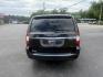 2015 Gray /Tan Chrysler Town & Country Touring-L (2C4RC1CG2FR) with an 3.6L V6 DOHC 24V engine, 6-Speed Automatic transmission, located at 11115 Chardon Rd. , Chardon, OH, 44024, (440) 214-9705, 41.580246, -81.241943 - This One Owner 2015 Chrysler Town & Country Touring-L is a well-appointed minivan featuring a 3.6L Pentastar V6 engine and 6-speed automatic transmission, with leather interior, power front seats, tri-zone automatic climate control, heated front and second-row captain’s seats, and Stow ’n Go sea - Photo#7