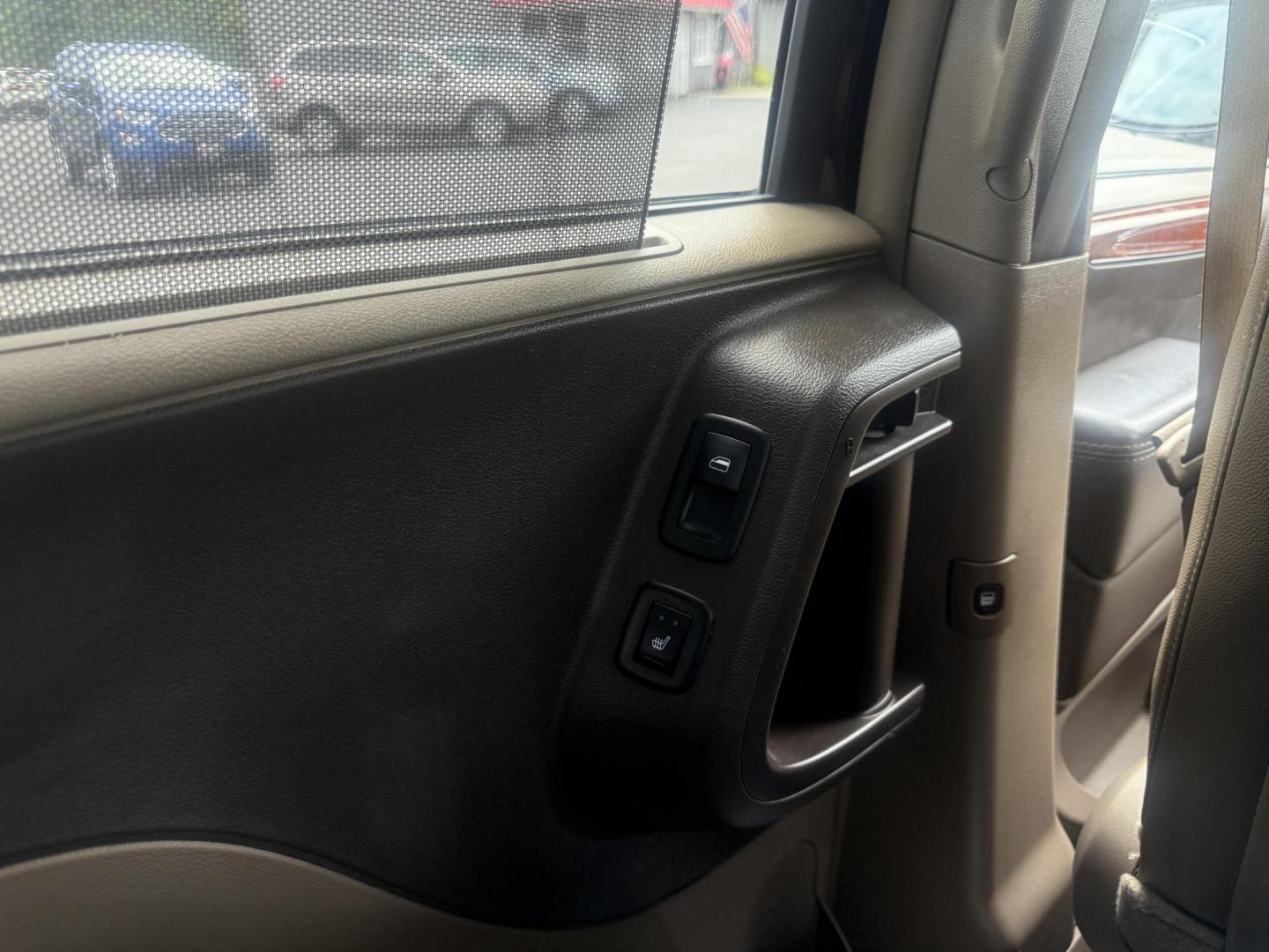 2015 Gray /Tan Chrysler Town & Country Touring-L (2C4RC1CG2FR) with an 3.6L V6 DOHC 24V engine, 6-Speed Automatic transmission, located at 11115 Chardon Rd. , Chardon, OH, 44024, (440) 214-9705, 41.580246, -81.241943 - This One Owner 2015 Chrysler Town & Country Touring-L is a well-appointed minivan featuring a 3.6L Pentastar V6 engine and 6-speed automatic transmission, with leather interior, power front seats, tri-zone automatic climate control, heated front and second-row captain’s seats, and Stow ’n Go sea - Photo#36