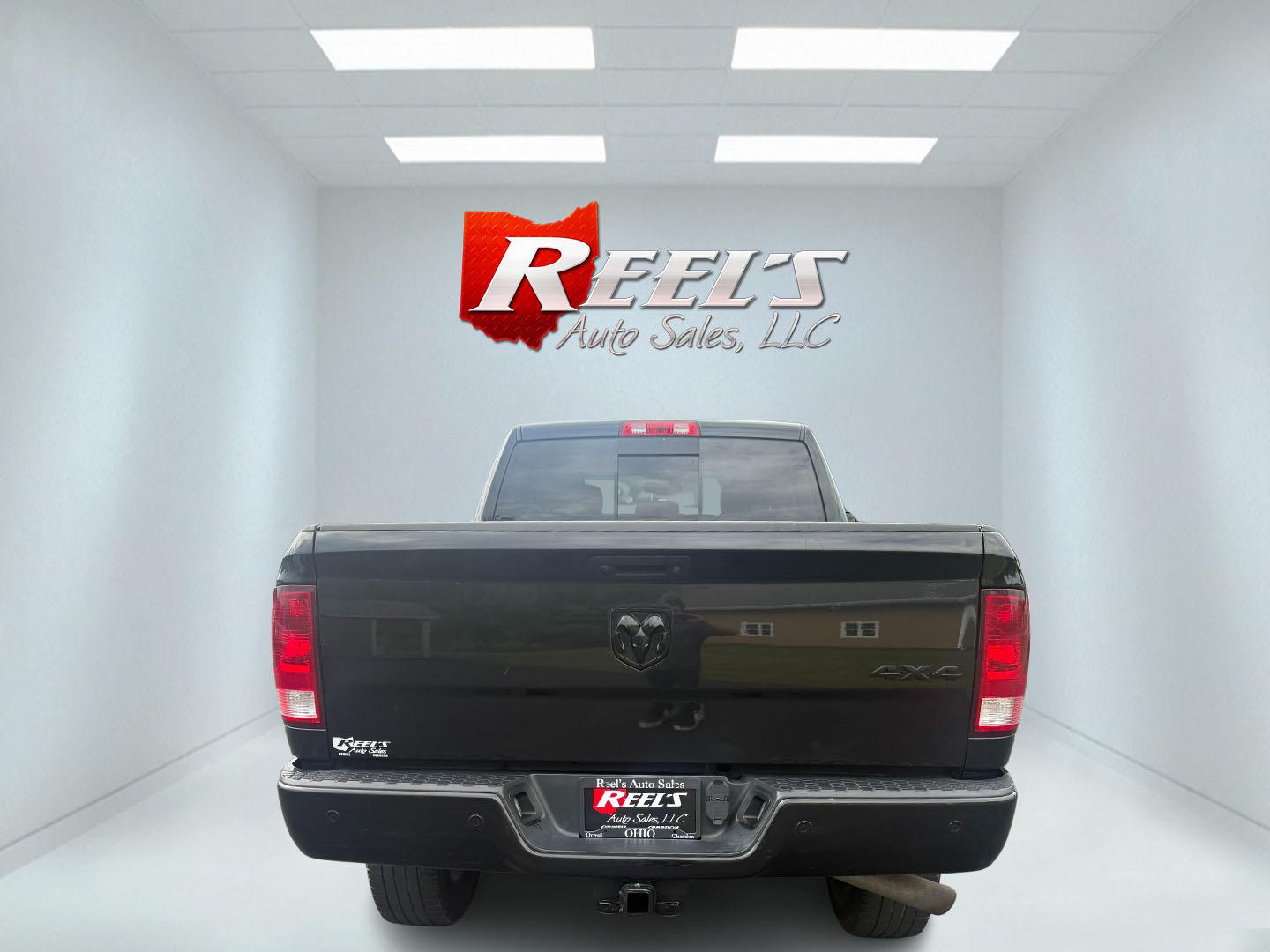 2017 Black /Black RAM 2500 Bighorn Crew Cab SWB 4WD (3C6UR5DJ8HG) with an 6.4L V8 engine, 6A transmission, located at 11115 Chardon Rd. , Chardon, OH, 44024, (440) 214-9705, 41.580246, -81.241943 - This 2017 Ram 2500 Big Horn Crew Cab with the 6.4L HEMI V8 and 6-speed automatic transmission is a powerful heavy-duty truck, boasting a 12,630-pound towing capacity and 3.73 gearing with a limited-slip rear differential for enhanced traction. It features a power driver’s seat, heated front seats, - Photo#43