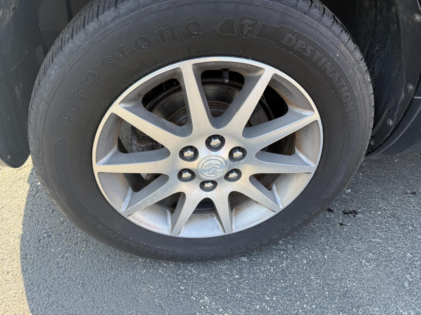 2017 Black /Black Buick Enclave Leather AWD (5GAKVBKD8HJ) with an 3.6L V6 DOHC 24V engine, 6A transmission, located at 547 E. Main St., Orwell, OH, 44076, (440) 437-5893, 41.535435, -80.847855 - This 2017 Buick Enclave Leather AWD is a well-equipped midsize SUV featuring a 3.6L V6 engine and 6-speed automatic transmission. It offers comfort and convenience with leather interior, power and heated front seats, tri-zone automatic climate control, and 2nd-row captain’s chairs. Technology high - Photo#6