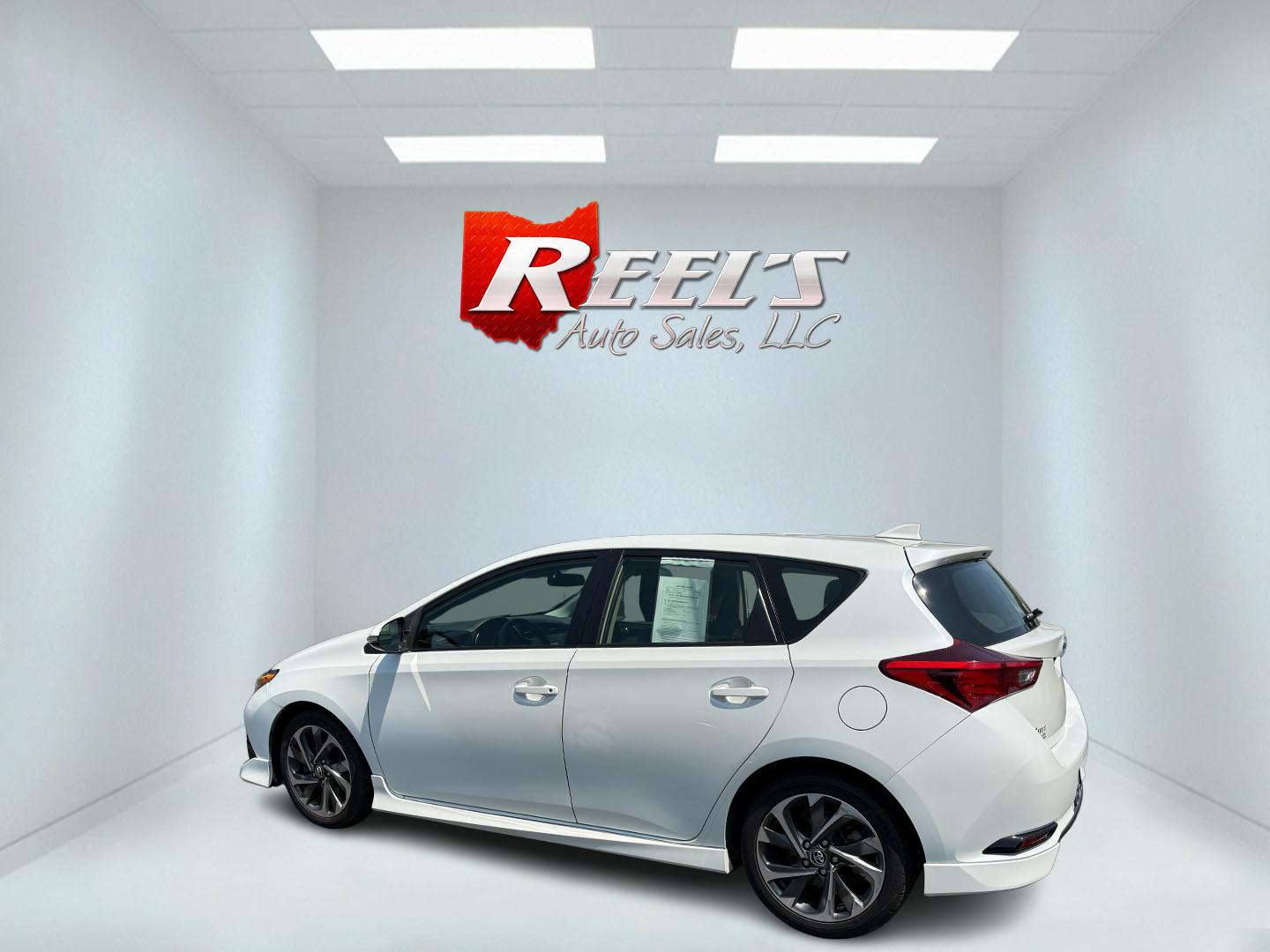 2018 White /Black Toyota Corolla iM CVT (JTNKARJE7JJ) with an 1.8L I4 DOHC 16V engine, Automatic transmission, located at 547 E. Main St., Orwell, OH, 44076, (440) 437-5893, 41.535435, -80.847855 - This 2018 Toyota Corolla iM offers a versatile and well-equipped compact hatchback experience, featuring a 1.8-liter I4 engine that delivers around 36 MPG on the highway, making it economical for daily driving. It is equipped with modern LED daytime running lights and headlights for enhanced visibil - Photo#32