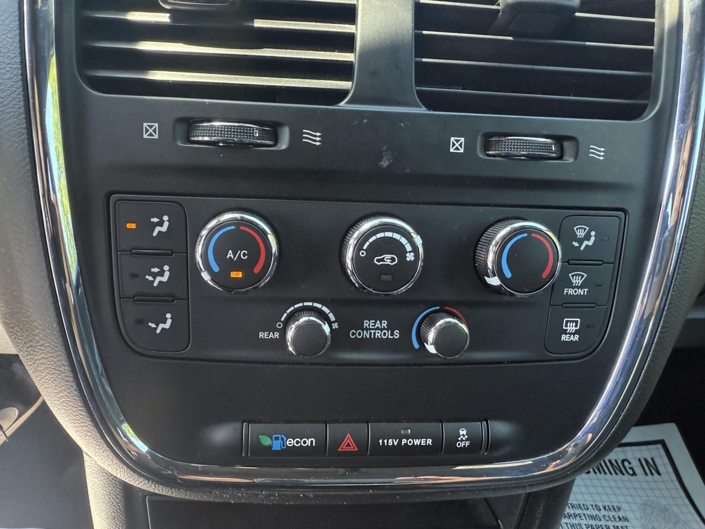 2018 Silver /Black Dodge Grand Caravan SE Black Top (2C4RDGBG1JR) with an 3.6L V6 DOHC 24V FFV engine, 6A transmission, located at 547 E. Main St., Orwell, OH, 44076, (440) 437-5893, 41.535435, -80.847855 - This One Owner 2018 Dodge Grand Caravan SE is a versatile minivan featuring a robust 3.6L Pentastar V6 engine with a 6-speed automatic transmission and flex fuel capability, offering both power and efficiency. The Blacktop Package adds sporty styling elements, while the single 9.0" rear entertainmen - Photo#26