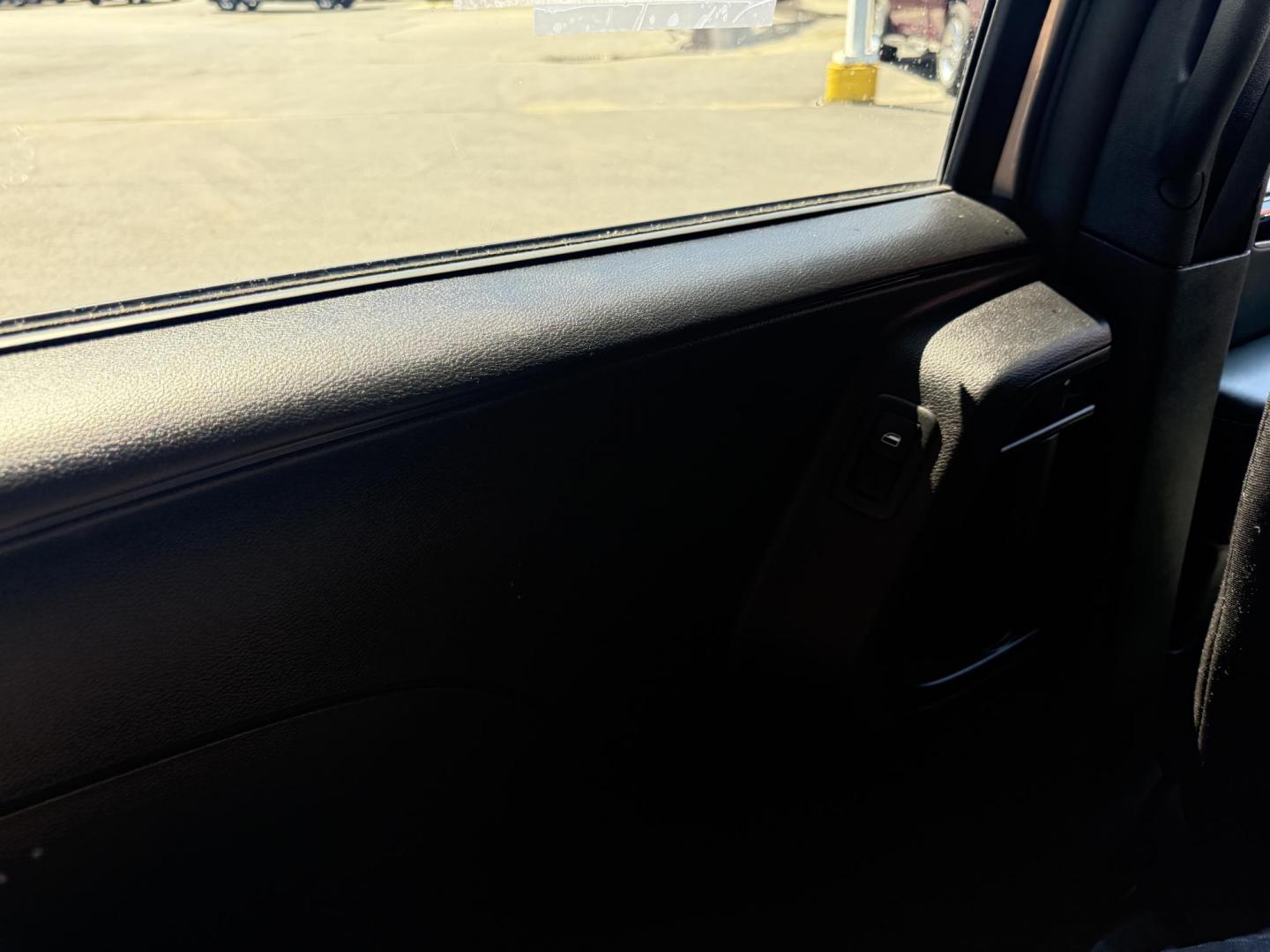 2018 Silver /Black Dodge Grand Caravan SE Black Top (2C4RDGBG1JR) with an 3.6L V6 DOHC 24V FFV engine, 6A transmission, located at 547 E. Main St., Orwell, OH, 44076, (440) 437-5893, 41.535435, -80.847855 - This One Owner 2018 Dodge Grand Caravan SE is a versatile minivan featuring a robust 3.6L Pentastar V6 engine with a 6-speed automatic transmission and flex fuel capability, offering both power and efficiency. The Blacktop Package adds sporty styling elements, while the single 9.0" rear entertainmen - Photo#31