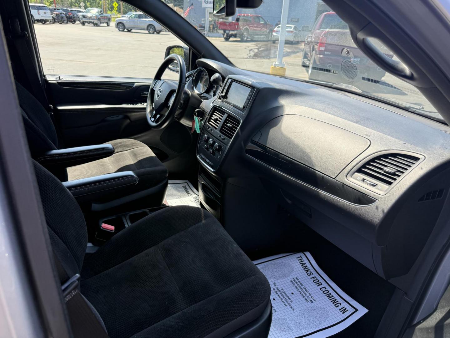 2018 Silver /Black Dodge Grand Caravan SE Black Top (2C4RDGBG1JR) with an 3.6L V6 DOHC 24V FFV engine, 6A transmission, located at 547 E. Main St., Orwell, OH, 44076, (440) 437-5893, 41.535435, -80.847855 - This One Owner 2018 Dodge Grand Caravan SE is a versatile minivan featuring a robust 3.6L Pentastar V6 engine with a 6-speed automatic transmission and flex fuel capability, offering both power and efficiency. The Blacktop Package adds sporty styling elements, while the single 9.0" rear entertainmen - Photo#34
