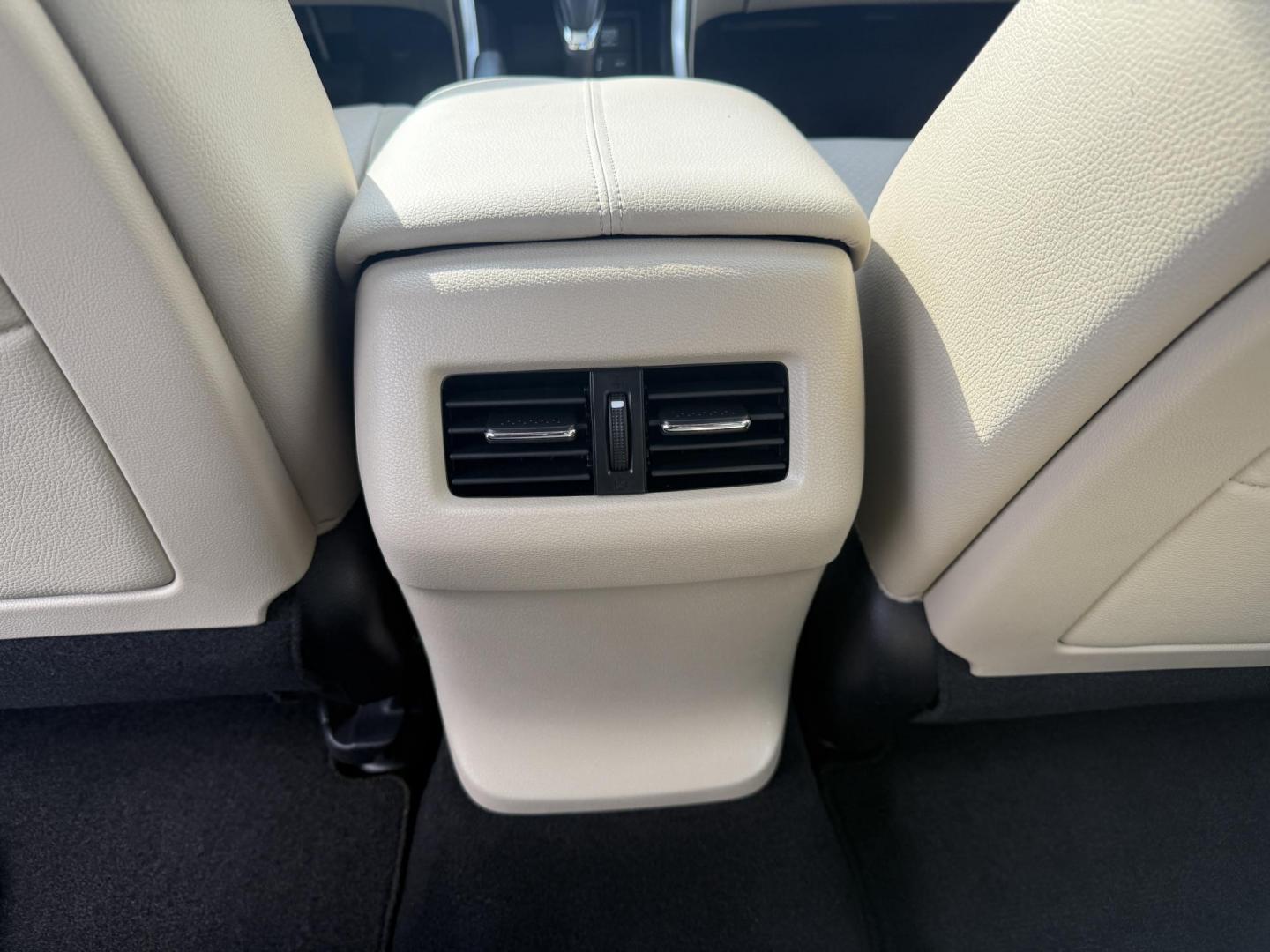 2014 White /Tan Honda Accord EX-L V6 Sedan AT (1HGCR3F8XEA) with an 3.5L V6 SOHC 24V engine, 6-Speed Automatic transmission, located at 547 E. Main St., Orwell, OH, 44076, (440) 437-5893, 41.535435, -80.847855 - This 2014 Honda Accord EX-L is a well-appointed midsize sedan powered by a 3.5-liter V6 engine paired with a 6-speed automatic transmission, achieving a quick 0-60 mph time of 5.6 seconds. It features a luxurious leather interior, dual-zone automatic climate control, and a premium 360-watt audio s - Photo#37