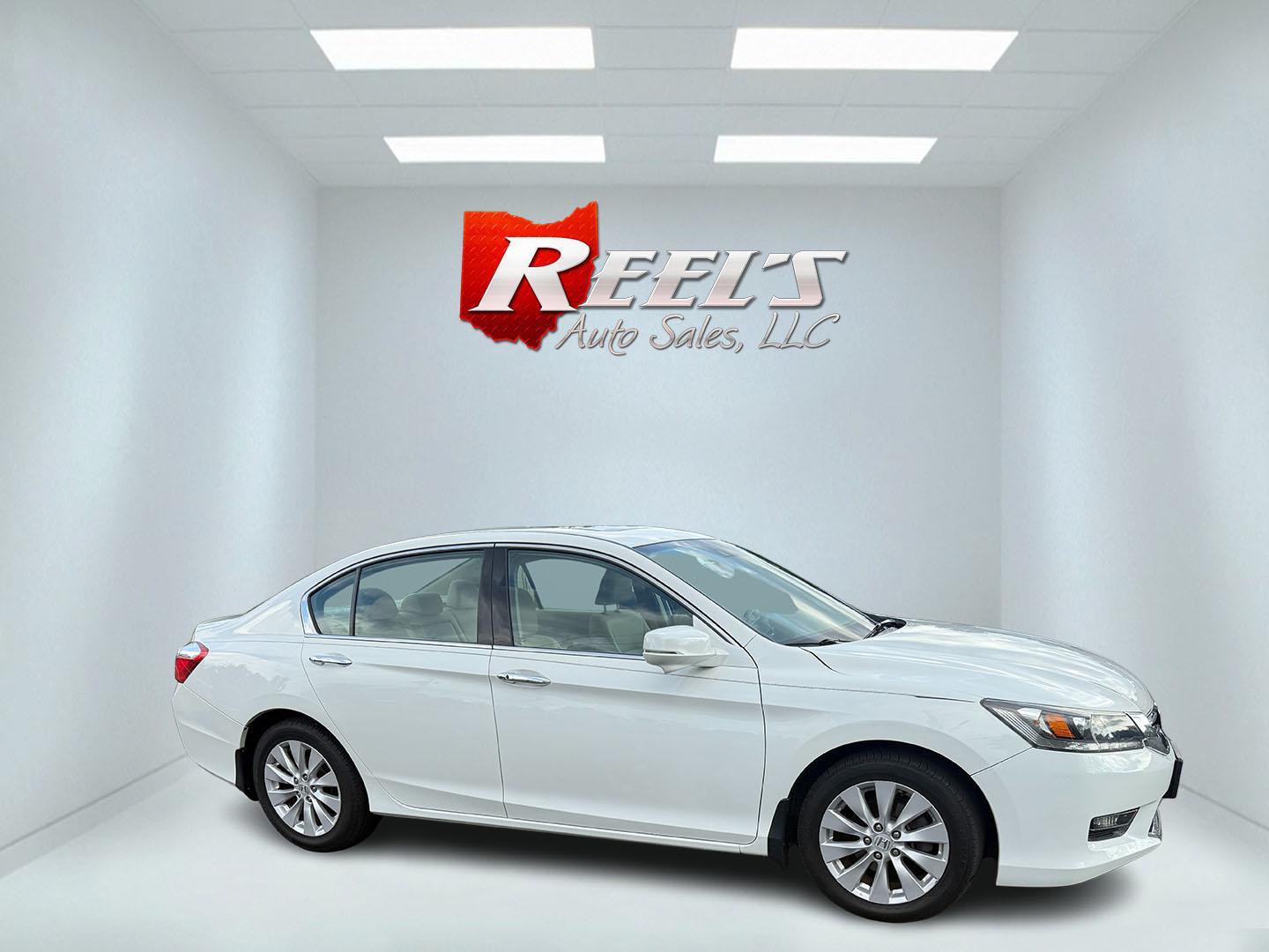 2014 White /Tan Honda Accord EX-L V6 Sedan AT (1HGCR3F8XEA) with an 3.5L V6 SOHC 24V engine, 6-Speed Automatic transmission, located at 547 E. Main St., Orwell, OH, 44076, (440) 437-5893, 41.535435, -80.847855 - This 2014 Honda Accord EX-L is a well-appointed midsize sedan powered by a 3.5-liter V6 engine paired with a 6-speed automatic transmission, achieving a quick 0-60 mph time of 5.6 seconds. It features a luxurious leather interior, dual-zone automatic climate control, and a premium 360-watt audio s - Photo#3