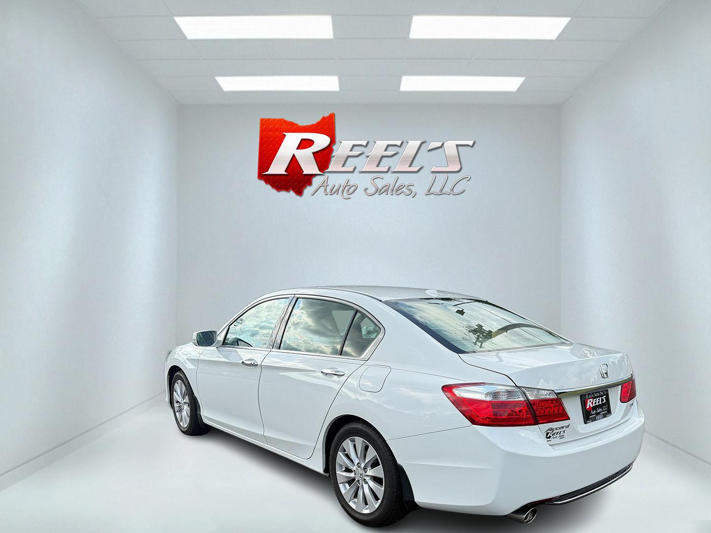 2014 White /Tan Honda Accord EX-L V6 Sedan AT (1HGCR3F8XEA) with an 3.5L V6 SOHC 24V engine, 6-Speed Automatic transmission, located at 547 E. Main St., Orwell, OH, 44076, (440) 437-5893, 41.535435, -80.847855 - This 2014 Honda Accord EX-L is a well-appointed midsize sedan powered by a 3.5-liter V6 engine paired with a 6-speed automatic transmission, achieving a quick 0-60 mph time of 5.6 seconds. It features a luxurious leather interior, dual-zone automatic climate control, and a premium 360-watt audio s - Photo#10