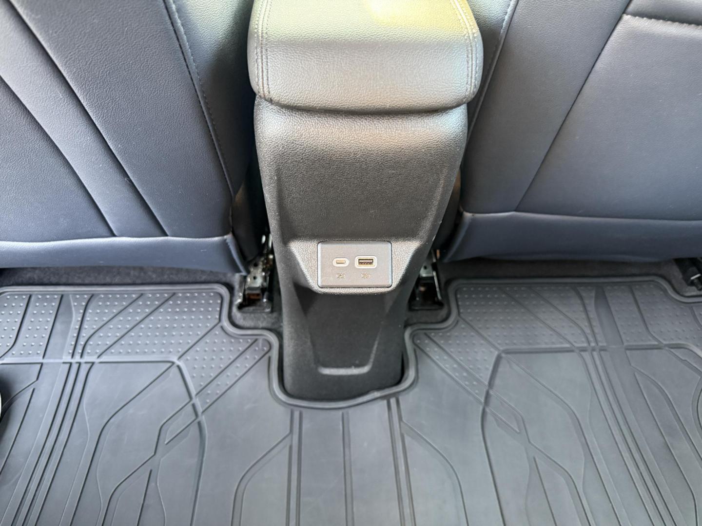 2022 Black /Blue Chevrolet Bolt EV 1LT (1G1FY6S00N4) with an ELECTRIC engine, 1A transmission, located at 11115 Chardon Rd. , Chardon, OH, 44024, (440) 214-9705, 41.580246, -81.241943 - This One Owner 2022 Chevrolet Bolt EV offers impressive features including a combined fuel efficiency of 115 MPGe, a luxurious leather interior with heated and cooled front seats, full LED exterior lighting, and advanced safety and convenience technologies such as lane keep assist, blind spot monito - Photo#34
