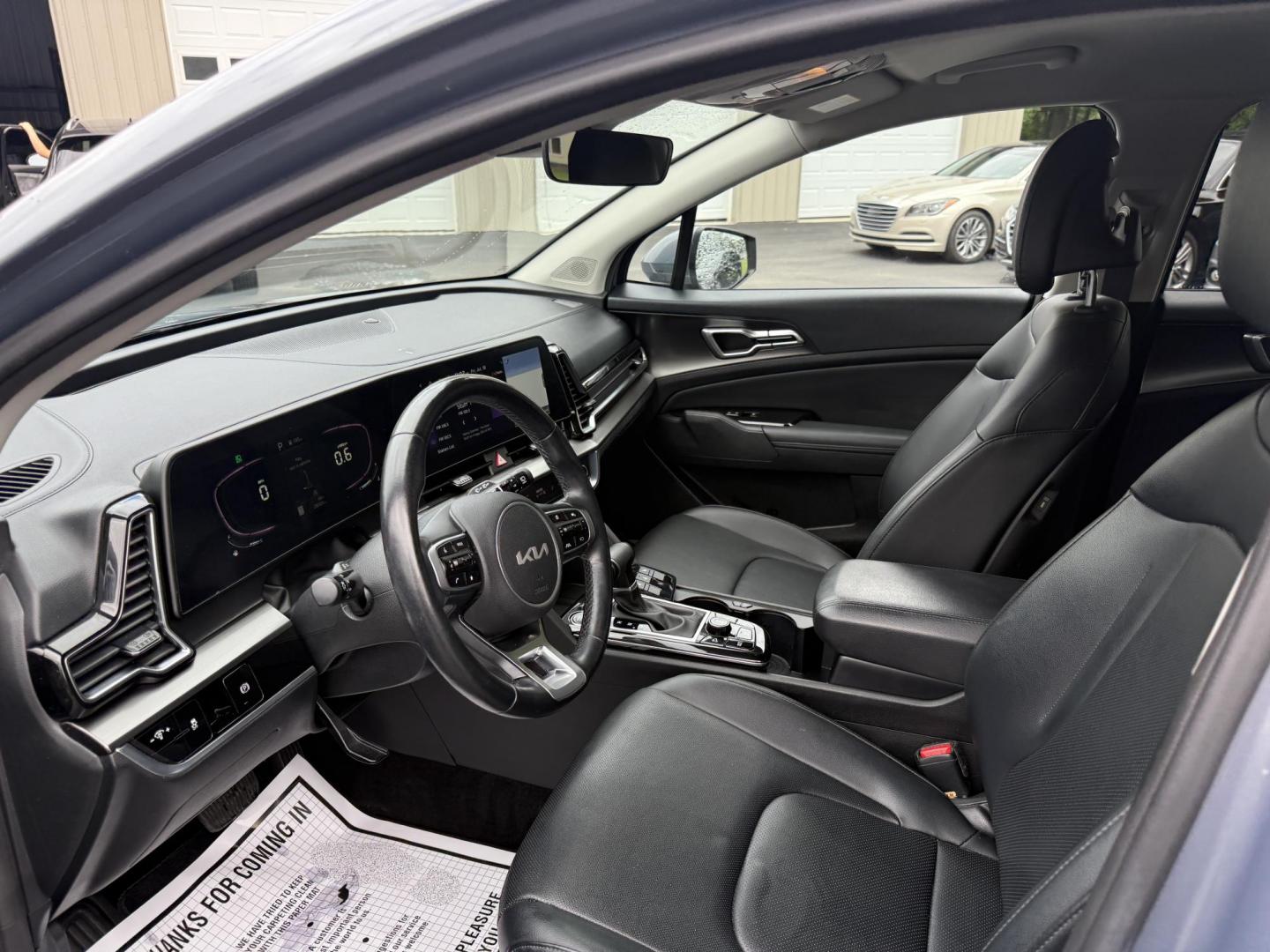 2023 Silver /Black Kia Sportage EX AWD (5XYK3CAF7PG) with an 2.5L I4 DOHC 16V engine, 8-Speed Automatic transmission, located at 547 E. Main St., Orwell, OH, 44076, (440) 437-5893, 41.535435, -80.847855 - Photo#16