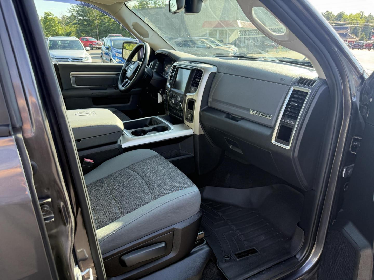 2016 Gray /Gray RAM 1500 Big Horn Crew Cab SWB 4WD (1C6RR7LT2GS) with an 5.7L V8 OHV 16V engine, 8-Speed Automatic transmission, located at 11115 Chardon Rd. , Chardon, OH, 44024, (440) 214-9705, 41.580246, -81.241943 - This One Owner 2016 Ram 1500 Big Horn Crew Cab 5.7 HEMI V8 combines powerful performance with advanced features, featuring an 8-speed automatic transmission, a formidable 8,010-pound towing capacity, and a 5.7-liter HEMI V8 engine. It offers modern technology including an 8.4-inch touchscreen infota - Photo#41