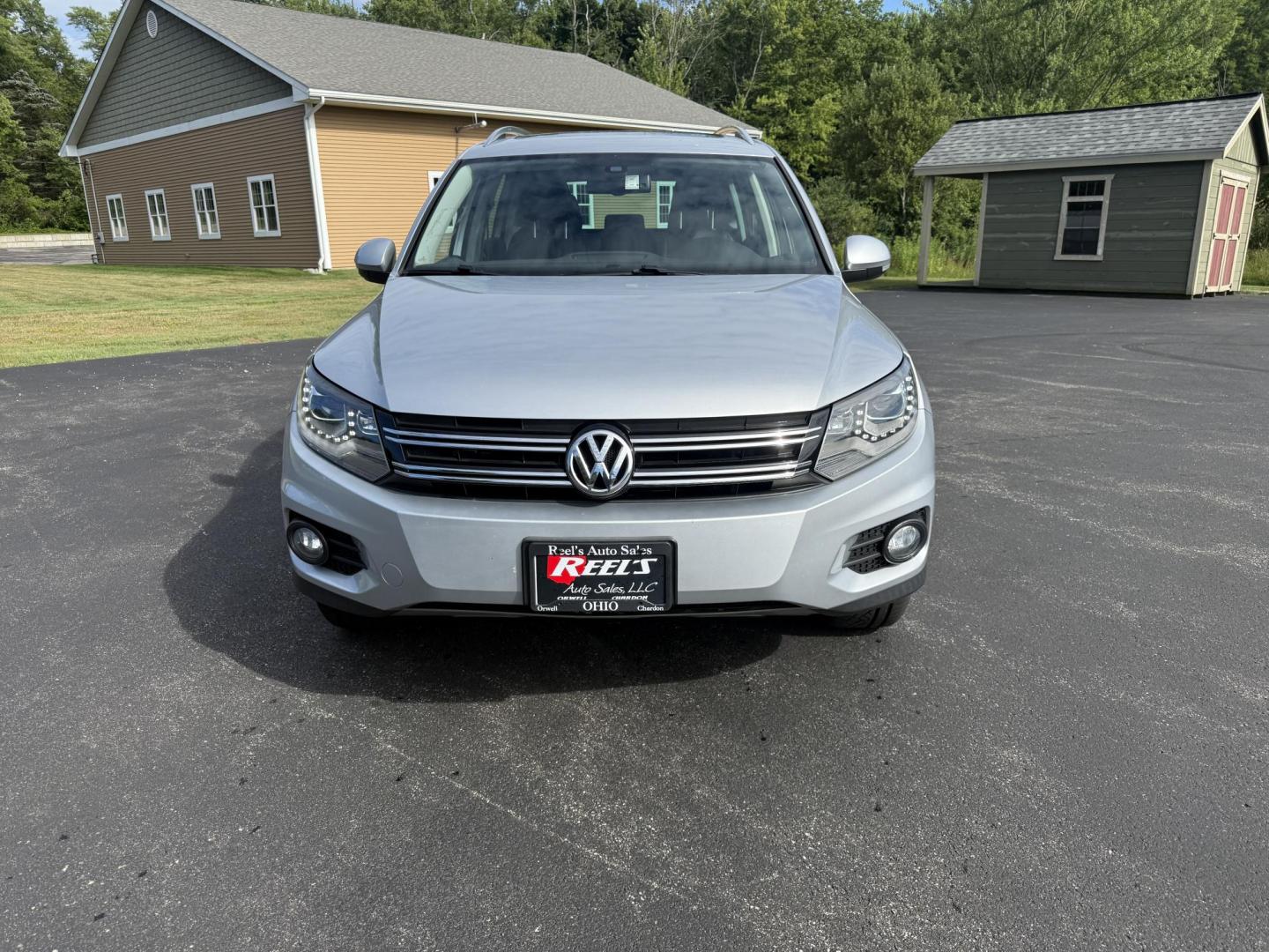 2016 Silver /Black Volkswagen Tiguan SE 4Motion (WVGBV7AX5GW) with an 2.0L I4 DOHC 16V TURBO engine, 6-Speed Automatic transmission, located at 11115 Chardon Rd. , Chardon, OH, 44024, (440) 214-9705, 41.580246, -81.241943 - This 2016 Volkswagen Tiguan SE 4Motion is a versatile compact SUV powered by a 2.0-liter turbocharged I4 engine paired with a 6-speed automatic transmission, offering confident all-wheel-drive capability with 4Motion. It features a refined leather interior, heated front seats, and power-adjustable f - Photo#1