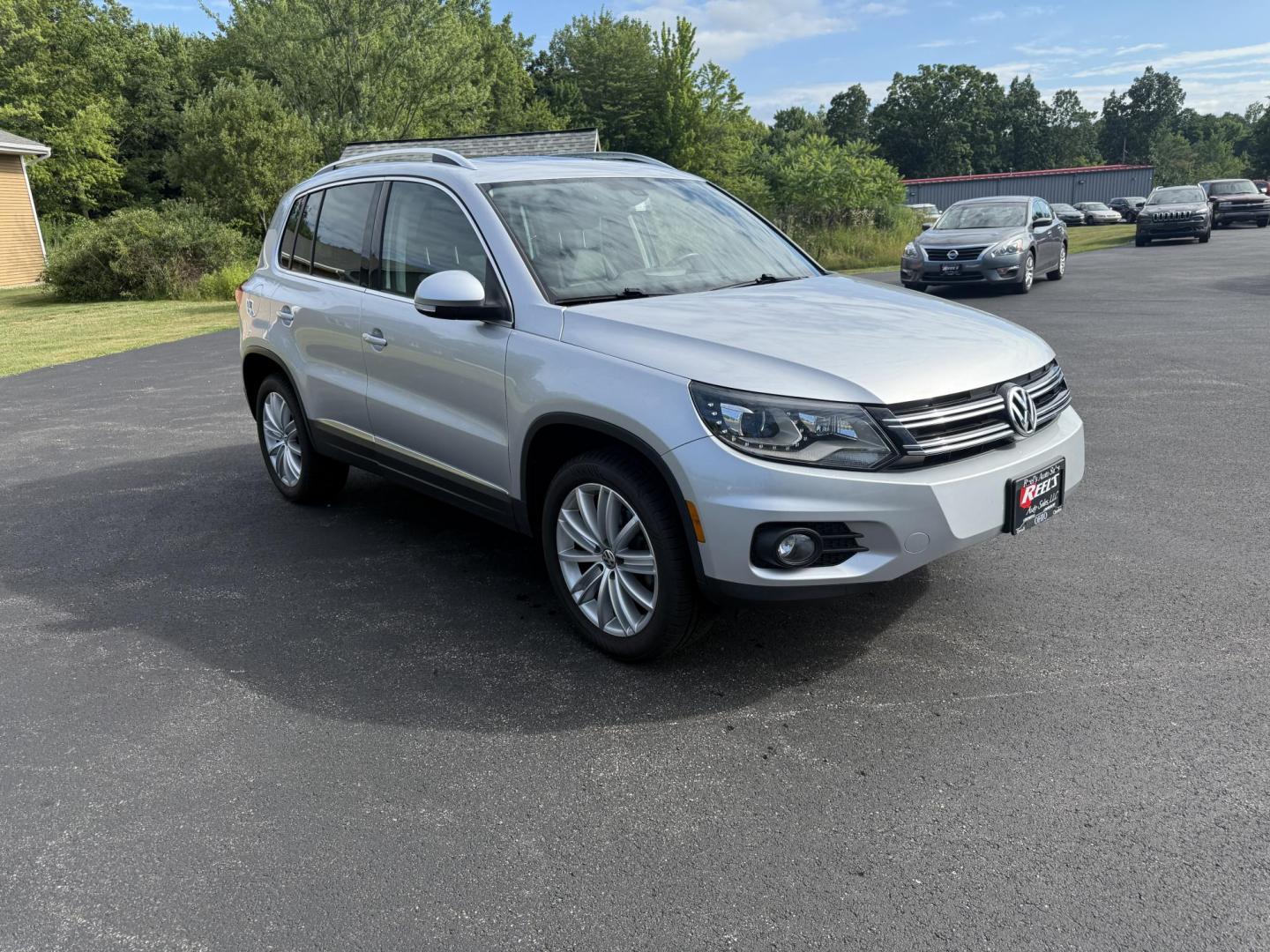 2016 Silver /Black Volkswagen Tiguan SE 4Motion (WVGBV7AX5GW) with an 2.0L I4 DOHC 16V TURBO engine, 6-Speed Automatic transmission, located at 11115 Chardon Rd. , Chardon, OH, 44024, (440) 214-9705, 41.580246, -81.241943 - This 2016 Volkswagen Tiguan SE 4Motion is a versatile compact SUV powered by a 2.0-liter turbocharged I4 engine paired with a 6-speed automatic transmission, offering confident all-wheel-drive capability with 4Motion. It features a refined leather interior, heated front seats, and power-adjustable f - Photo#2
