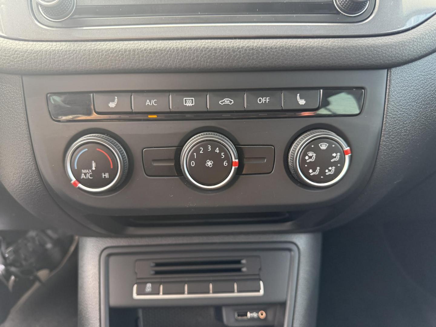 2016 Silver /Black Volkswagen Tiguan SE 4Motion (WVGBV7AX5GW) with an 2.0L I4 DOHC 16V TURBO engine, 6-Speed Automatic transmission, located at 11115 Chardon Rd. , Chardon, OH, 44024, (440) 214-9705, 41.580246, -81.241943 - This 2016 Volkswagen Tiguan SE 4Motion is a versatile compact SUV powered by a 2.0-liter turbocharged I4 engine paired with a 6-speed automatic transmission, offering confident all-wheel-drive capability with 4Motion. It features a refined leather interior, heated front seats, and power-adjustable f - Photo#26