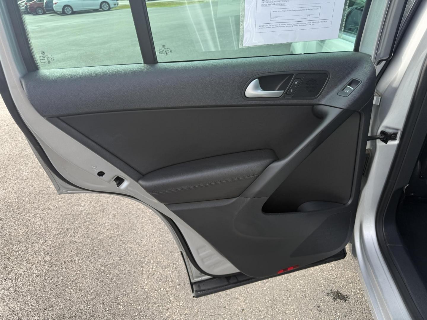 2016 Silver /Black Volkswagen Tiguan SE 4Motion (WVGBV7AX5GW) with an 2.0L I4 DOHC 16V TURBO engine, 6-Speed Automatic transmission, located at 11115 Chardon Rd. , Chardon, OH, 44024, (440) 214-9705, 41.580246, -81.241943 - This 2016 Volkswagen Tiguan SE 4Motion is a versatile compact SUV powered by a 2.0-liter turbocharged I4 engine paired with a 6-speed automatic transmission, offering confident all-wheel-drive capability with 4Motion. It features a refined leather interior, heated front seats, and power-adjustable f - Photo#33