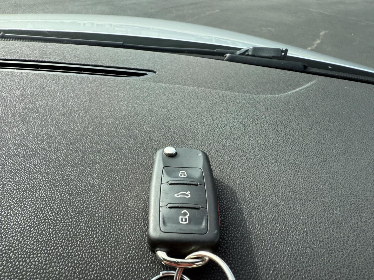 2016 Silver /Black Volkswagen Tiguan SE 4Motion (WVGBV7AX5GW) with an 2.0L I4 DOHC 16V TURBO engine, 6-Speed Automatic transmission, located at 11115 Chardon Rd. , Chardon, OH, 44024, (440) 214-9705, 41.580246, -81.241943 - This 2016 Volkswagen Tiguan SE 4Motion is a versatile compact SUV powered by a 2.0-liter turbocharged I4 engine paired with a 6-speed automatic transmission, offering confident all-wheel-drive capability with 4Motion. It features a refined leather interior, heated front seats, and power-adjustable f - Photo#42