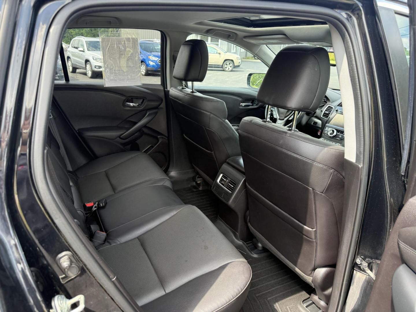 2016 Black /Black Acura RDX 6-Spd AT AWD w/Advance Package (5J8TB4H70GL) with an 3.5L V6 SOHC 24V engine, 6-Speed Automatic transmission, located at 547 E. Main St., Orwell, OH, 44076, (440) 437-5893, 41.535435, -80.847855 - This One Owner 2016 Acura RDX with the Advance Package AWD combines luxury, performance, and advanced technology, powered by a 3.5-liter V6 engine paired with a 6-speed automatic transmission, achieving 0-60 mph in approximately 6.2 seconds. It features a premium leather interior, dual-zone automati - Photo#41