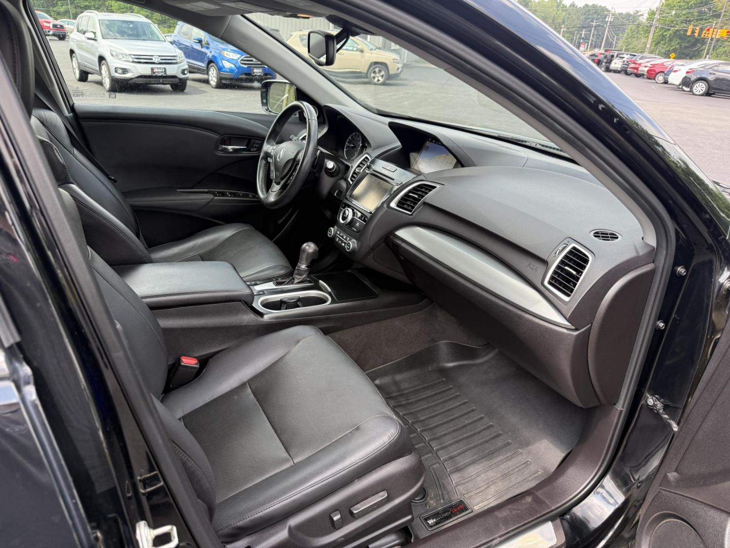 2016 Black /Black Acura RDX 6-Spd AT AWD w/Advance Package (5J8TB4H70GL) with an 3.5L V6 SOHC 24V engine, 6-Speed Automatic transmission, located at 547 E. Main St., Orwell, OH, 44076, (440) 437-5893, 41.535435, -80.847855 - This One Owner 2016 Acura RDX with the Advance Package AWD combines luxury, performance, and advanced technology, powered by a 3.5-liter V6 engine paired with a 6-speed automatic transmission, achieving 0-60 mph in approximately 6.2 seconds. It features a premium leather interior, dual-zone automati - Photo#43