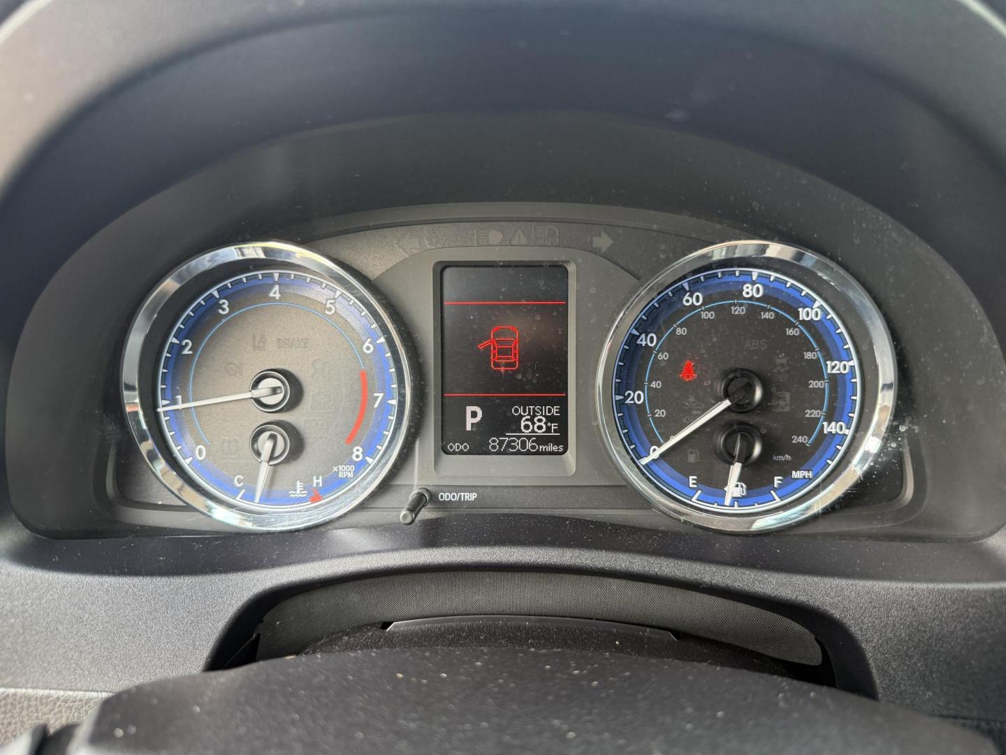 2017 Black /Gray Toyota Corolla LE CVT (2T1BURHE5HC) with an 1.8L I4 DOHC 16V engine, Automatic transmission, located at 11115 Chardon Rd. , Chardon, OH, 44024, (440) 214-9705, 41.580246, -81.241943 - This 2017 Toyota Corolla LE offers a reliable and efficient drive with its 1.8L I4 engine, achieving up to 36 MPG on the highway. Key features include advanced safety tech like lane departure warning, forward collision warning, and adaptive cruise control, as well as eight standard airbags and a bac - Photo#19