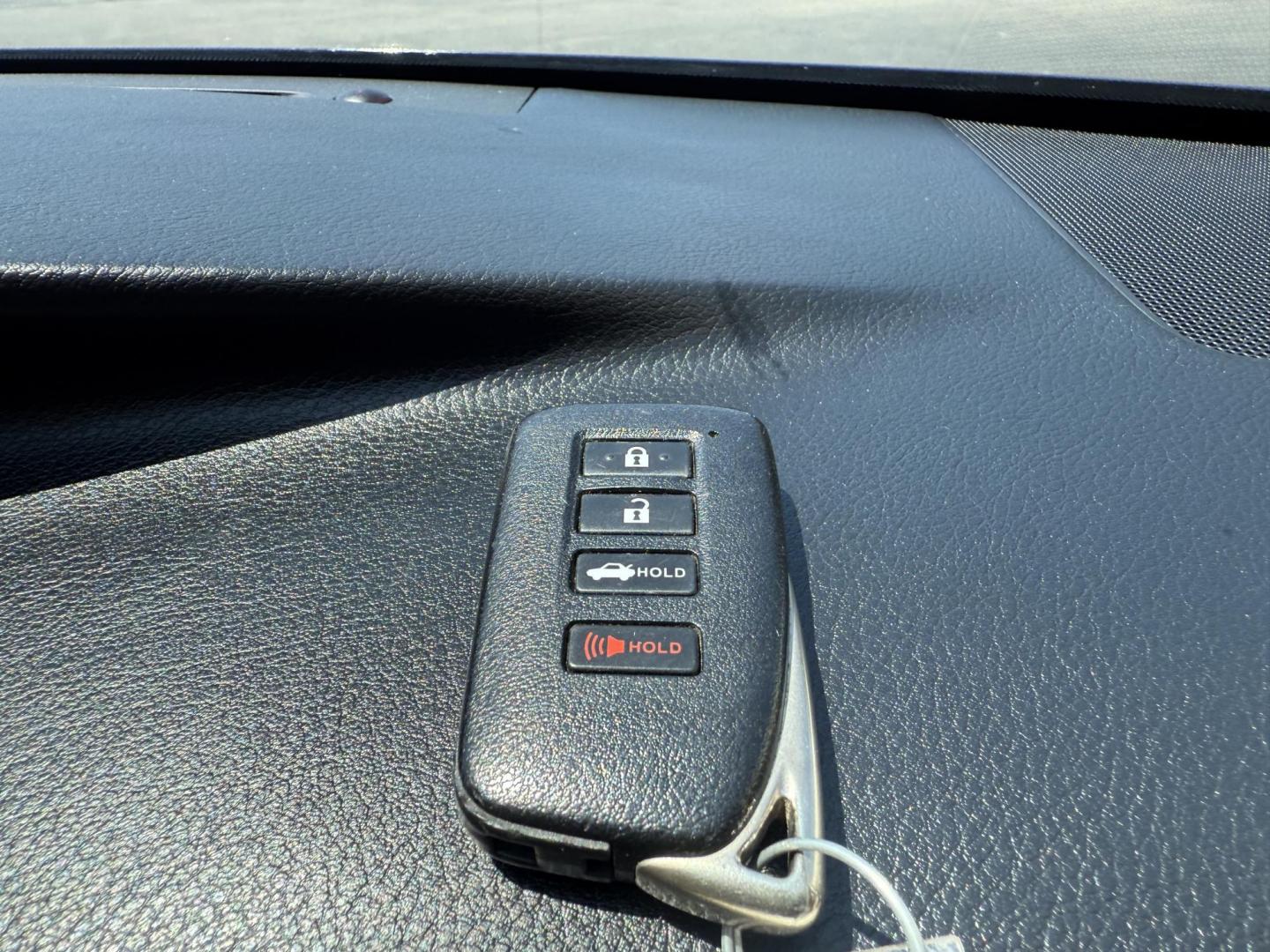2015 Blue /Tan Lexus ES 350 Sedan (JTHBK1GG3F2) with an 3.5L V6 DOHC 24V engine, 6-Speed Automatic transmission, located at 11115 Chardon Rd. , Chardon, OH, 44024, (440) 214-9705, 41.580246, -81.241943 - This 2015 Lexus ES 350 is a luxurious midsize sedan powered by a smooth 3.5L V6 engine mated to a 6-speed automatic transmission, offering up to 31 MPG on the highway. Its upscale interior features leather upholstery, heated and cooled front seats, three driver memory settings, an 8.0" center screen - Photo#48
