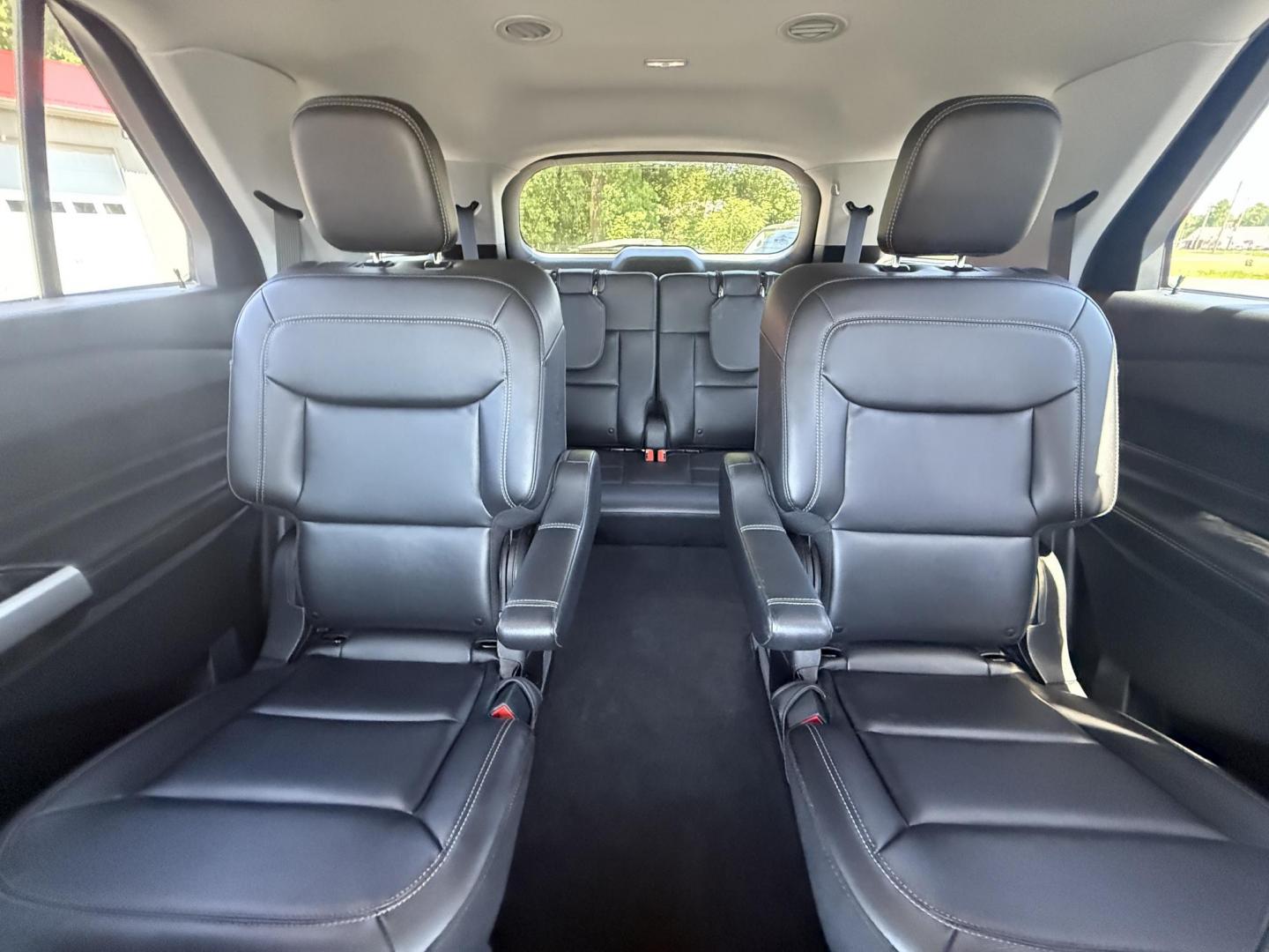 2022 Red /Black Ford Explorer XLT AWD (1FMSK8DHXNG) with an 2.3L I4 DOHC 16V engine, 10A transmission, located at 547 E. Main St., Orwell, OH, 44076, (440) 437-5893, 41.535435, -80.847855 - Photo#28