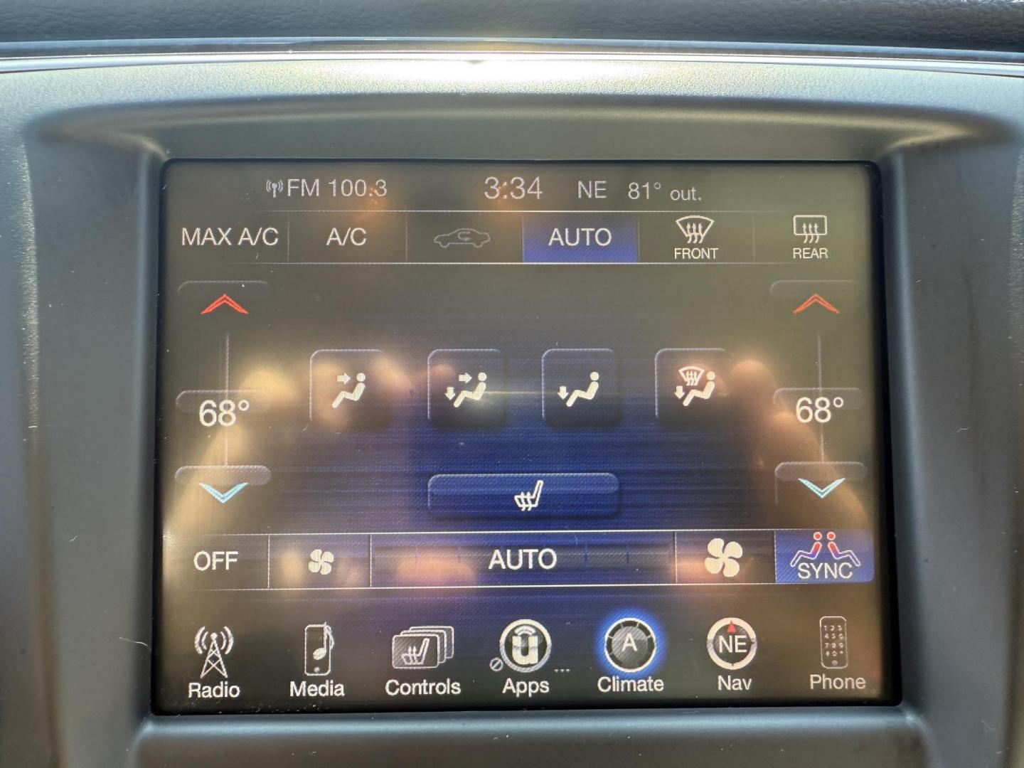 2015 Blue /White Chrysler 200 C (1C3CCCCG2FN) with an 3.6L V6 DOHC 24V engine, 9-Speed Automatic transmission, located at 547 E. Main St., Orwell, OH, 44076, (440) 437-5893, 41.535435, -80.847855 - This 2015 Chrysler 200 C with the 3.6 Pentastar V6 engine offers a compelling blend of performance, comfort, and advanced features, including a 9-speed automatic transmission, leather interior, power front seats, and an 8.4" touchscreen with navigation. It boasts impressive safety and convenience te - Photo#26