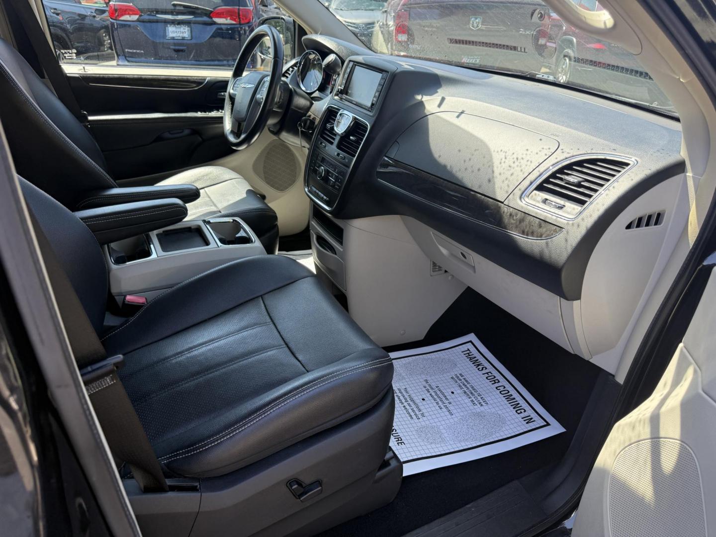 2014 Black /Black Chrysler Town & Country Touring-L (2C4RC1CG9ER) with an 3.6L V6 DOHC 24V FFV engine, 6-Speed Automatic transmission, located at 547 E. Main St., Orwell, OH, 44076, (440) 437-5893, 41.535435, -80.847855 - Photo#39