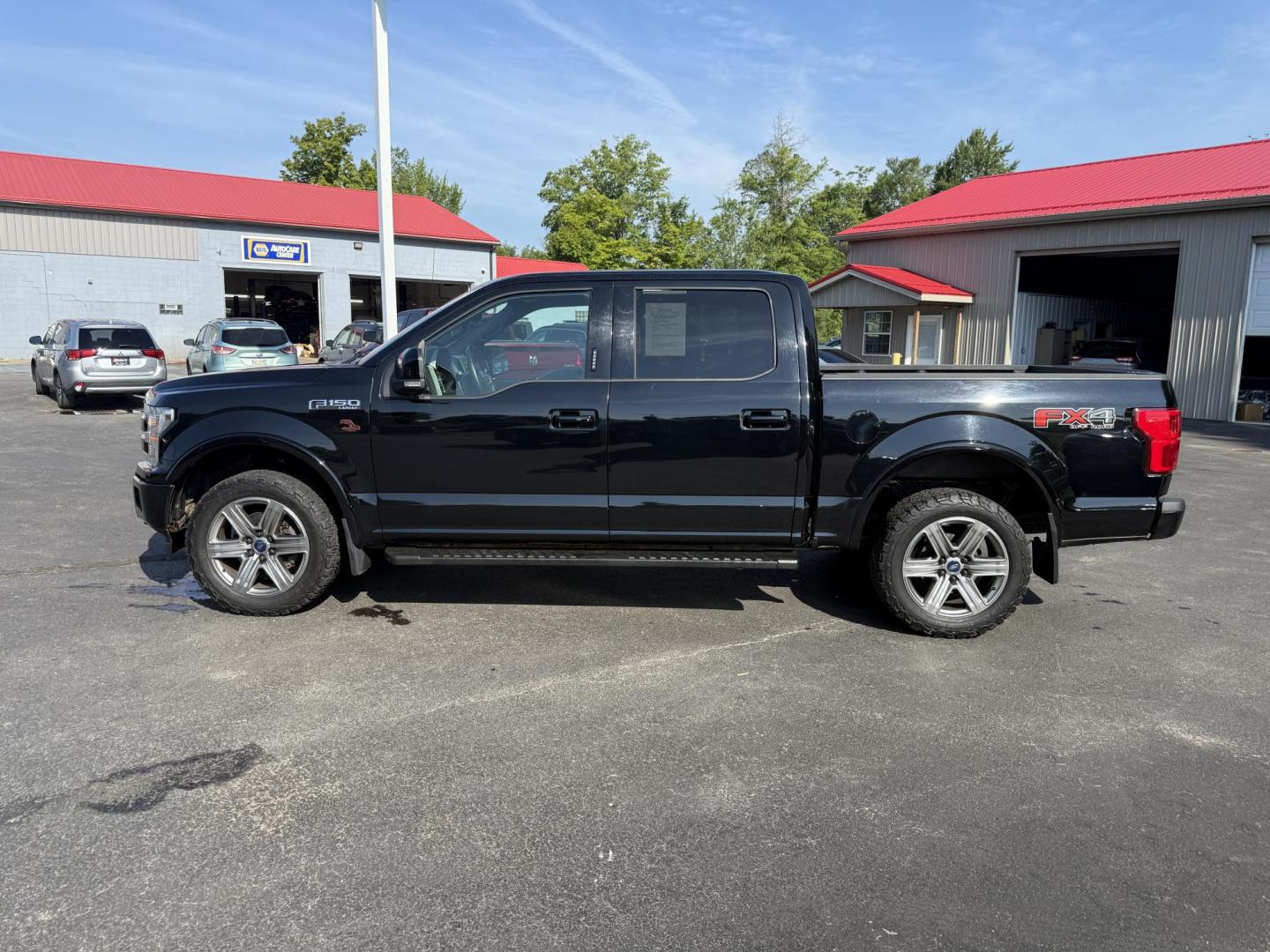 2018 Black /Black Ford F-150 Lariat SuperCrew 5.5-ft. 4WD (1FTEW1E54JF) with an 5.0L V8 OHV 32V FFV engine, 10 Speed Auto transmission, located at 11115 Chardon Rd. , Chardon, OH, 44024, (440) 214-9705, 41.580246, -81.241943 - This 2018 Ford F-150 Lariat Crew Cab 4WD, equipped with the 5.0L Coyote V8 and 10-speed automatic transmission, blends strong performance (395 hp, 400 lb-ft) with luxury features like leather, heated/cooled power seats, dual-zone climate, and advanced tech (Apple CarPlay, Android Auto, navigation). - Photo#14