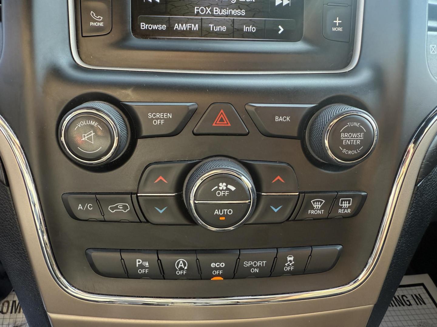 2016 Red /Black Jeep Grand Cherokee Laredo E 4WD (1C4RJFAG4GC) with an 3.6L V6 DOHC 24V engine, 8A transmission, located at 547 E. Main St., Orwell, OH, 44076, (440) 437-5893, 41.535435, -80.847855 - This One Owner 2016 Jeep Grand Cherokee Laredo E 4WD comes equipped with a 3.6L Pentastar V6 engine and an 8-speed automatic transmission, providing a solid balance of power and efficiency. It features a power driver's seat, dual-zone automatic climate control, a 5.0" touchscreen, a 7.0" gauge clust - Photo#25