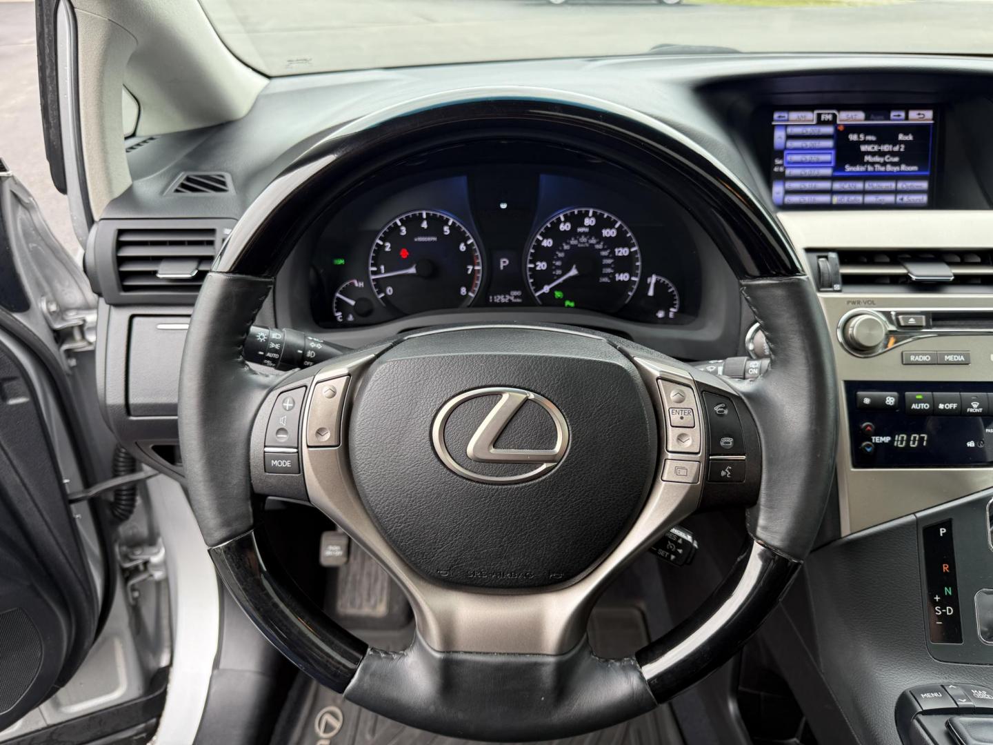 2015 Silver /Black Lexus RX 350 AWD (2T2BK1BA4FC) with an 3.5L V6 DOHC 24V engine, 6-Speed Automatic transmission, located at 11115 Chardon Rd. , Chardon, OH, 44024, (440) 214-9705, 41.580246, -81.241943 - This One Owner 2015 Lexus RX 350 AWD is a luxury midsize SUV powered by a 3.5L 2GR-FE V6 engine with a 6-speed automatic transmission, offering a refined driving experience and reliable performance. It boasts a premium leather interior with heated and cooled front seats, dual-zone automatic climate - Photo#22