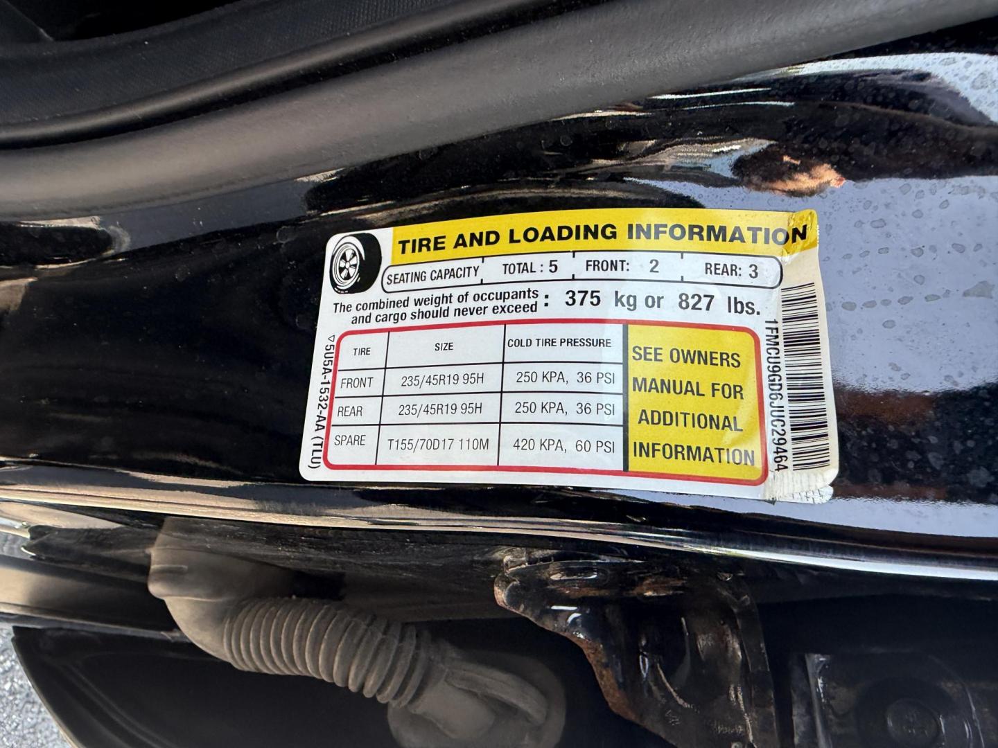 2018 Black /Black Ford Escape SE 4WD (1FMCU9GD6JU) with an 1.5L I4 DOHC 16V Turbo engine, 6A transmission, located at 547 E. Main St., Orwell, OH, 44076, (440) 437-5893, 41.535435, -80.847855 - This 2018 Ford Escape SE 4WD features a 1.5L turbocharged EcoBoost I4 engine paired with a 6-speed automatic transmission, delivering a good balance of power and efficiency (up to 28 MPG highway). It offers comfort and convenience with a power driver’s seat, heated front seats, dual-zone automatic - Photo#15