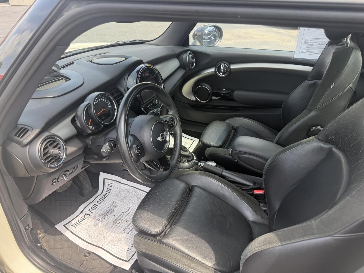 2015 White /Black Mini Cooper S (WMWXP7C56FT) with an 2.0L I4 DOHC 16V TURBO engine, 6 Speed Auto transmission, located at 547 E. Main St., Orwell, OH, 44076, (440) 437-5893, 41.535435, -80.847855 - This 2015 Mini Cooper S is a well-equipped, sporty hatchback featuring a 2.0L turbocharged inline-4 engine paired with a 6-speed automatic transmission. It boasts a premium leather interior, an 8.0" touchscreen with navigation, backup camera and sensors, a heads-up display, and heated front seats. A - Photo#14