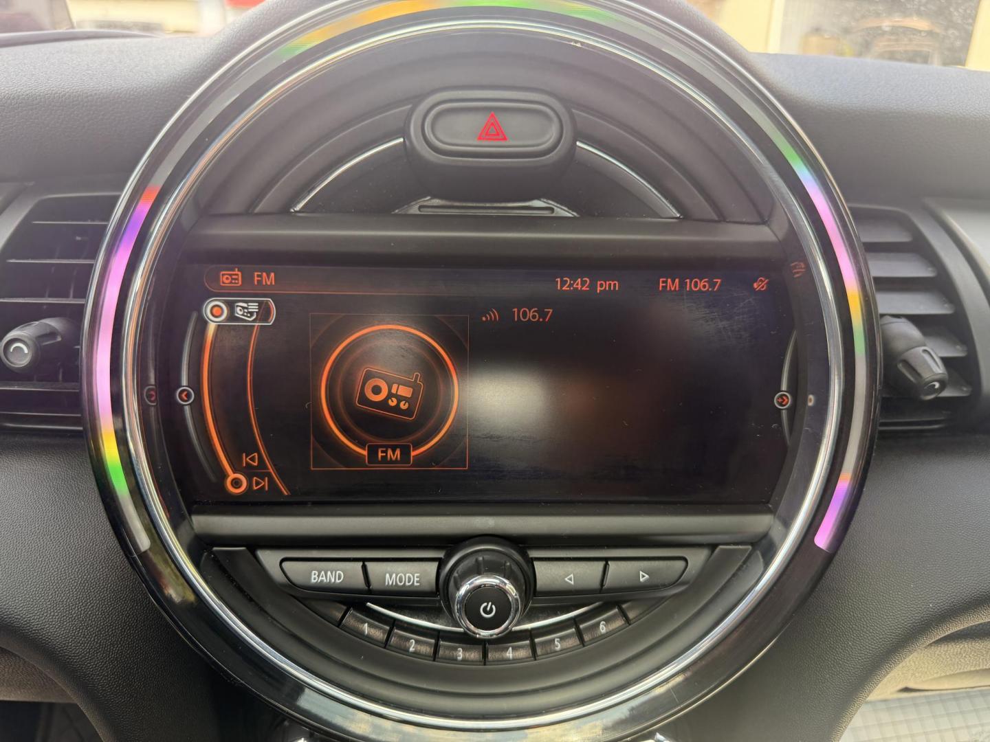 2015 White /Black Mini Cooper S (WMWXP7C56FT) with an 2.0L I4 DOHC 16V TURBO engine, 6 Speed Auto transmission, located at 547 E. Main St., Orwell, OH, 44076, (440) 437-5893, 41.535435, -80.847855 - This 2015 Mini Cooper S is a well-equipped, sporty hatchback featuring a 2.0L turbocharged inline-4 engine paired with a 6-speed automatic transmission. It boasts a premium leather interior, an 8.0" touchscreen with navigation, backup camera and sensors, a heads-up display, and heated front seats. A - Photo#26