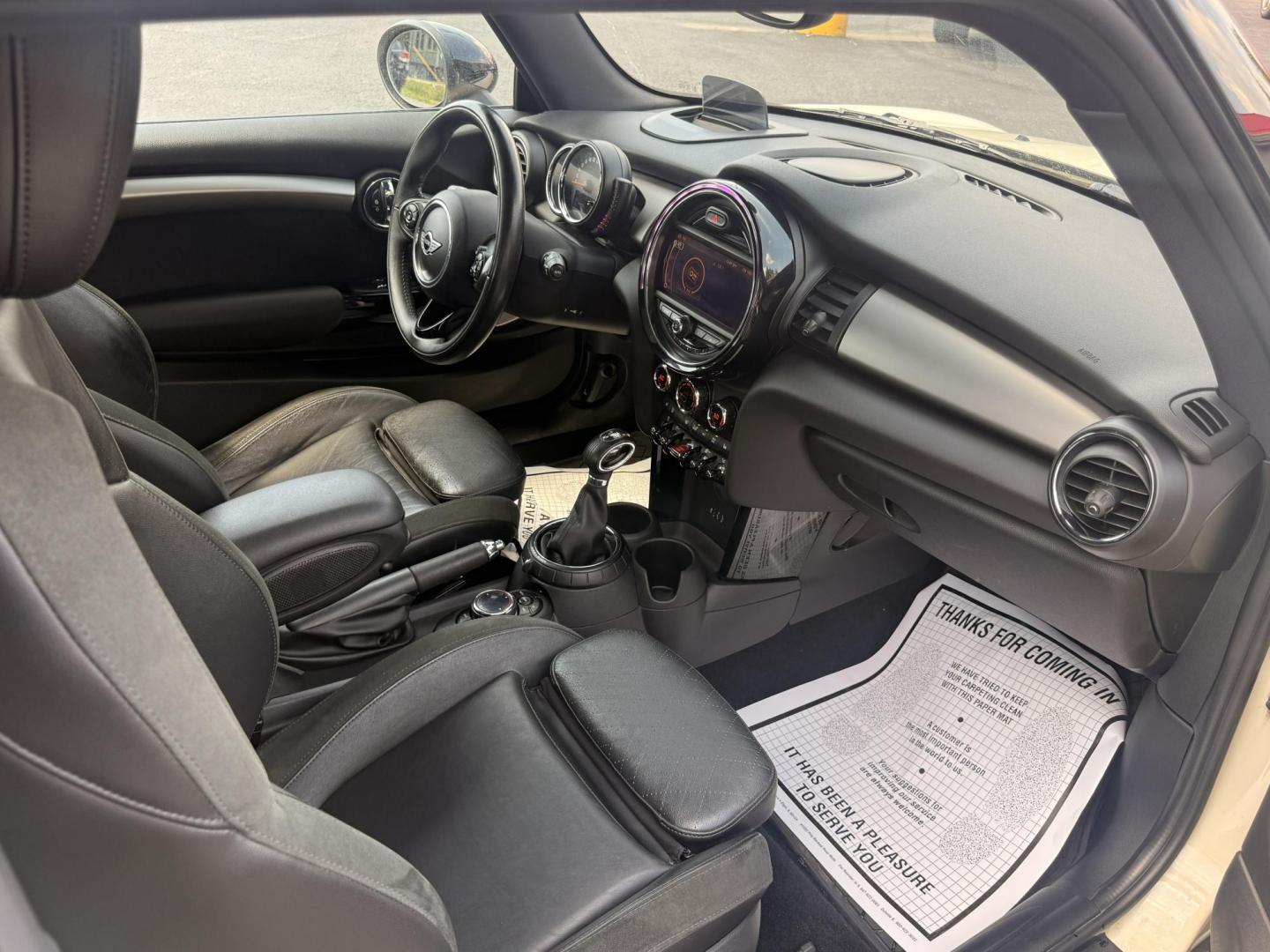 2015 White /Black Mini Cooper S (WMWXP7C56FT) with an 2.0L I4 DOHC 16V TURBO engine, 6 Speed Auto transmission, located at 547 E. Main St., Orwell, OH, 44076, (440) 437-5893, 41.535435, -80.847855 - This 2015 Mini Cooper S is a well-equipped, sporty hatchback featuring a 2.0L turbocharged inline-4 engine paired with a 6-speed automatic transmission. It boasts a premium leather interior, an 8.0" touchscreen with navigation, backup camera and sensors, a heads-up display, and heated front seats. A - Photo#35