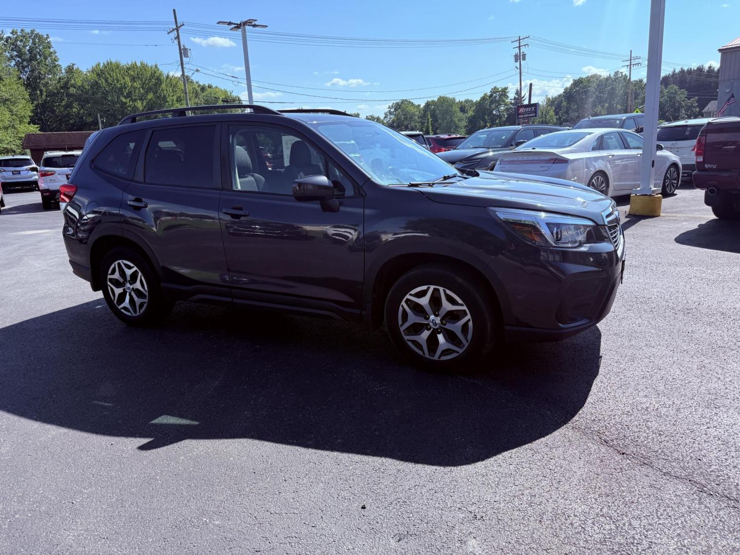 2019 Gray /Black Subaru Forester Premium (JF2SKAEC0KH) with an 2.5L H4 DOHC 16V engine, Automatic transmission, located at 547 E. Main St., Orwell, OH, 44076, (440) 437-5893, 41.535435, -80.847855 - Photo#3