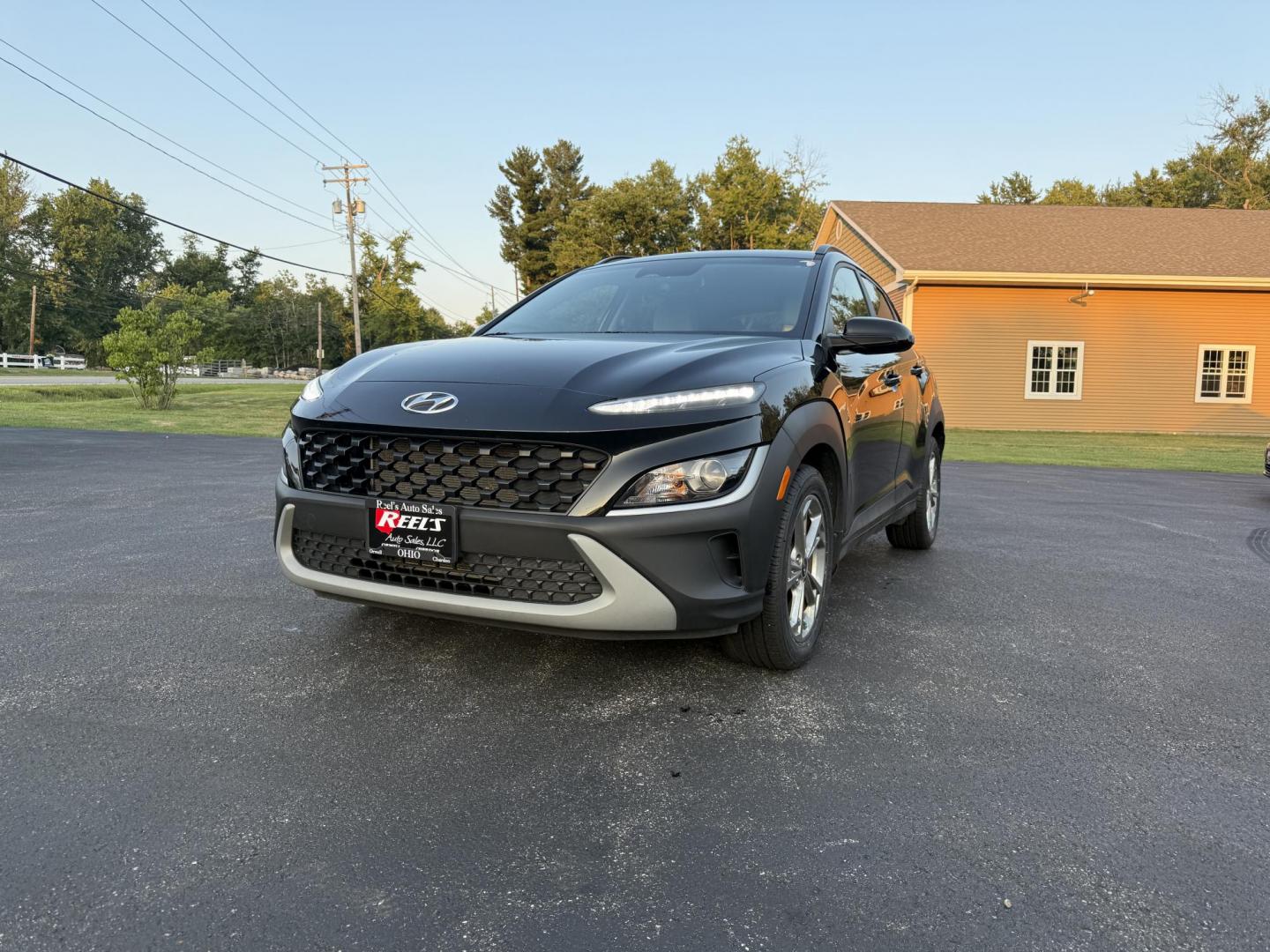 2023 Black /BLack Hyundai Kona SEL AWD (KM8K6CAB6PU) with an 2.0L I4 DOHC 16V engine, Automatic transmission, located at 11115 Chardon Rd. , Chardon, OH, 44024, (440) 214-9705, 41.580246, -81.241943 - This One Owner 2023 Hyundai Kona SEL AWD comes equipped with a 2.0L I4 GDI engine, achieving up to 33 MPG on the highway, and features advanced safety tech like forward collision warning with emergency braking, lane keep assist, blind spot monitoring, LED daytime running lights, dusk-sensing headlig - Photo#0