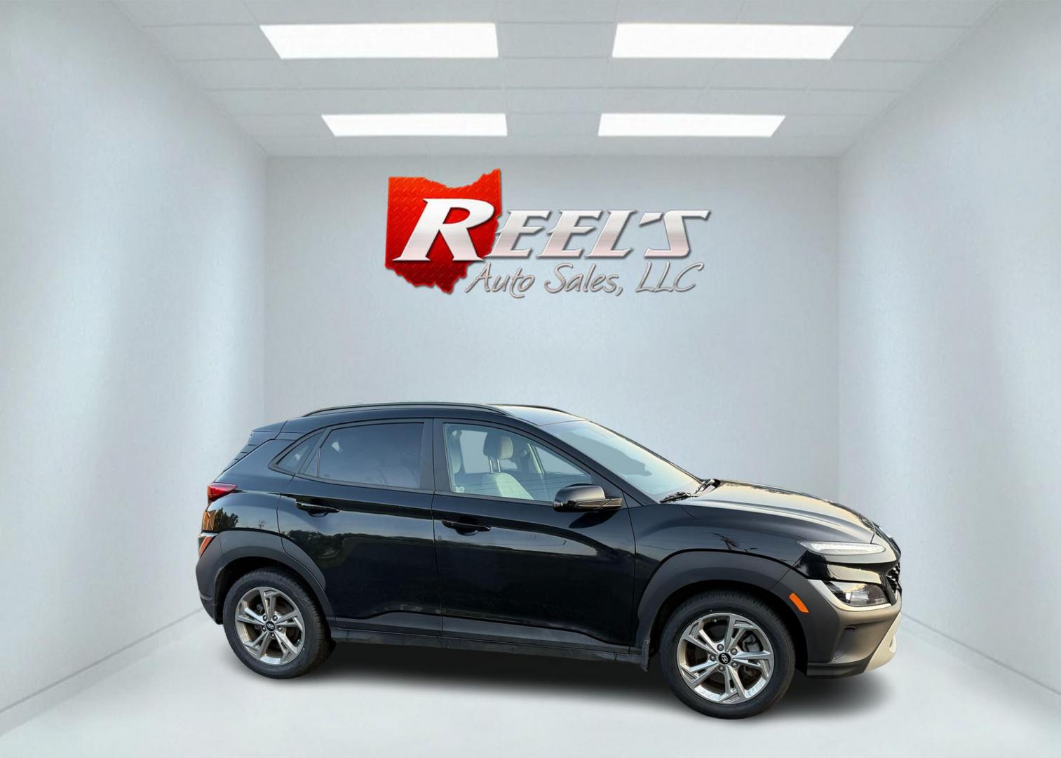 2023 Black /BLack Hyundai Kona SEL AWD (KM8K6CAB6PU) with an 2.0L I4 DOHC 16V engine, Automatic transmission, located at 11115 Chardon Rd. , Chardon, OH, 44024, (440) 214-9705, 41.580246, -81.241943 - This One Owner 2023 Hyundai Kona SEL AWD comes equipped with a 2.0L I4 GDI engine, achieving up to 33 MPG on the highway, and features advanced safety tech like forward collision warning with emergency braking, lane keep assist, blind spot monitoring, LED daytime running lights, dusk-sensing headlig - Photo#4