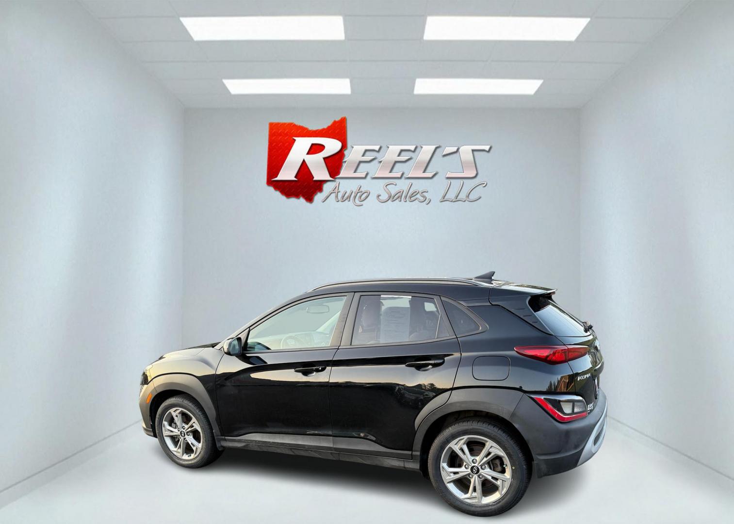 2023 Black /BLack Hyundai Kona SEL AWD (KM8K6CAB6PU) with an 2.0L I4 DOHC 16V engine, Automatic transmission, located at 11115 Chardon Rd. , Chardon, OH, 44024, (440) 214-9705, 41.580246, -81.241943 - This One Owner 2023 Hyundai Kona SEL AWD comes equipped with a 2.0L I4 GDI engine, achieving up to 33 MPG on the highway, and features advanced safety tech like forward collision warning with emergency braking, lane keep assist, blind spot monitoring, LED daytime running lights, dusk-sensing headlig - Photo#11