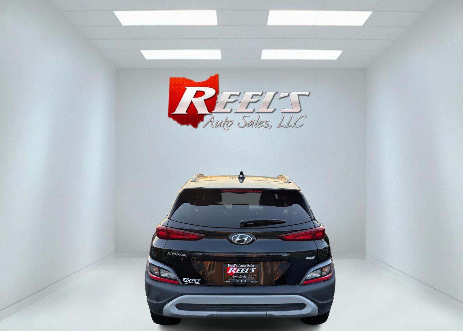 2023 Black /BLack Hyundai Kona SEL AWD (KM8K6CAB6PU) with an 2.0L I4 DOHC 16V engine, Automatic transmission, located at 11115 Chardon Rd. , Chardon, OH, 44024, (440) 214-9705, 41.580246, -81.241943 - This One Owner 2023 Hyundai Kona SEL AWD comes equipped with a 2.0L I4 GDI engine, achieving up to 33 MPG on the highway, and features advanced safety tech like forward collision warning with emergency braking, lane keep assist, blind spot monitoring, LED daytime running lights, dusk-sensing headlig - Photo#8