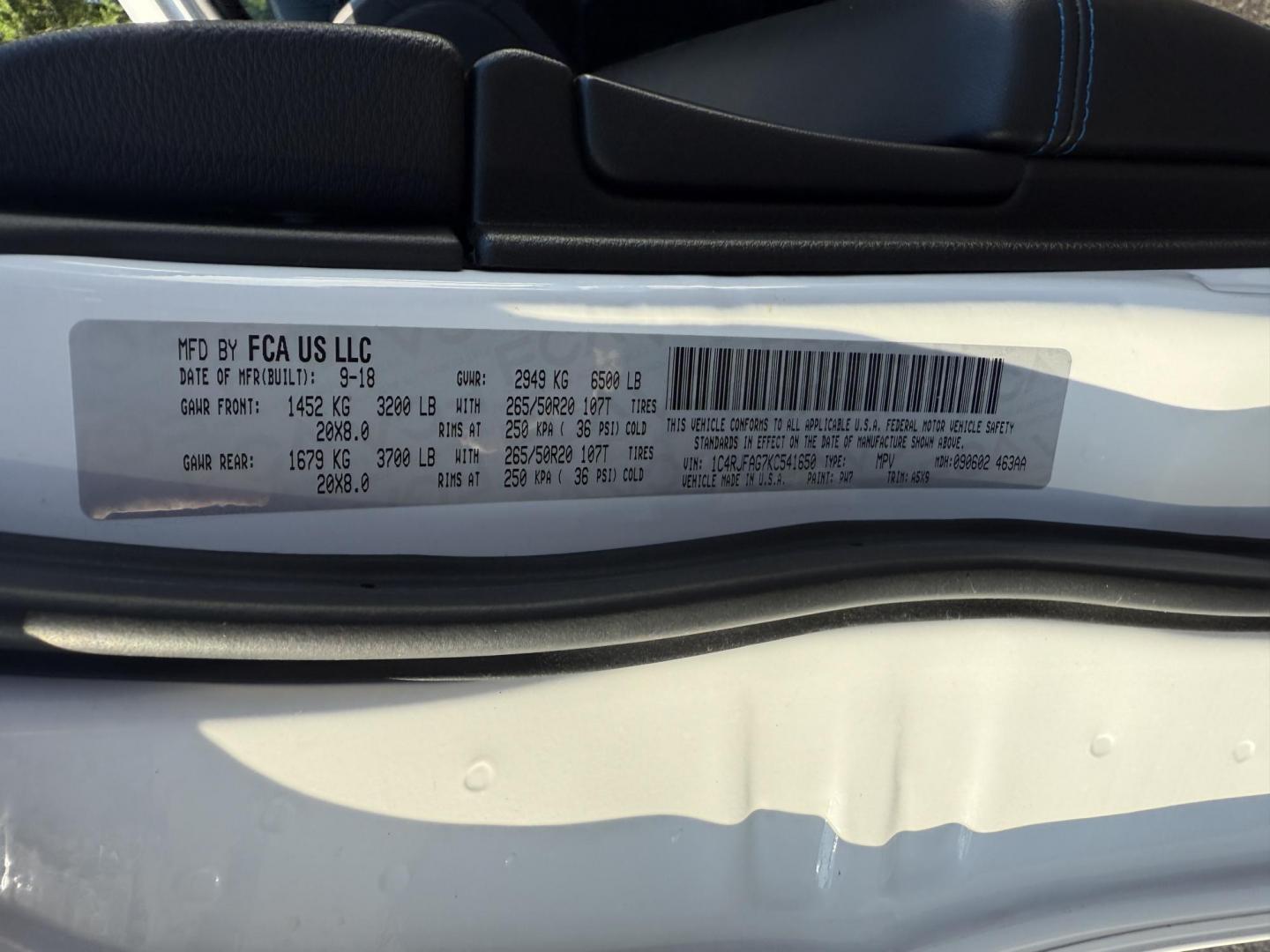 2019 White /Black Jeep Grand Cherokee Upland 4WD (1C4RJFAG7KC) with an 3.6L V6 DOHC 24V engine, 8A transmission, located at 547 E. Main St., Orwell, OH, 44076, (440) 437-5893, 41.535435, -80.847855 - This One Owner 2019 Jeep Grand Cherokee Upland 4WD features a 3.6L Pentastar V6 engine paired with an 8-speed automatic transmission, offering a blend of power and efficiency. It comes equipped with convenience and comfort features such as a power driver's seat, heated front seats, remote start, and - Photo#21