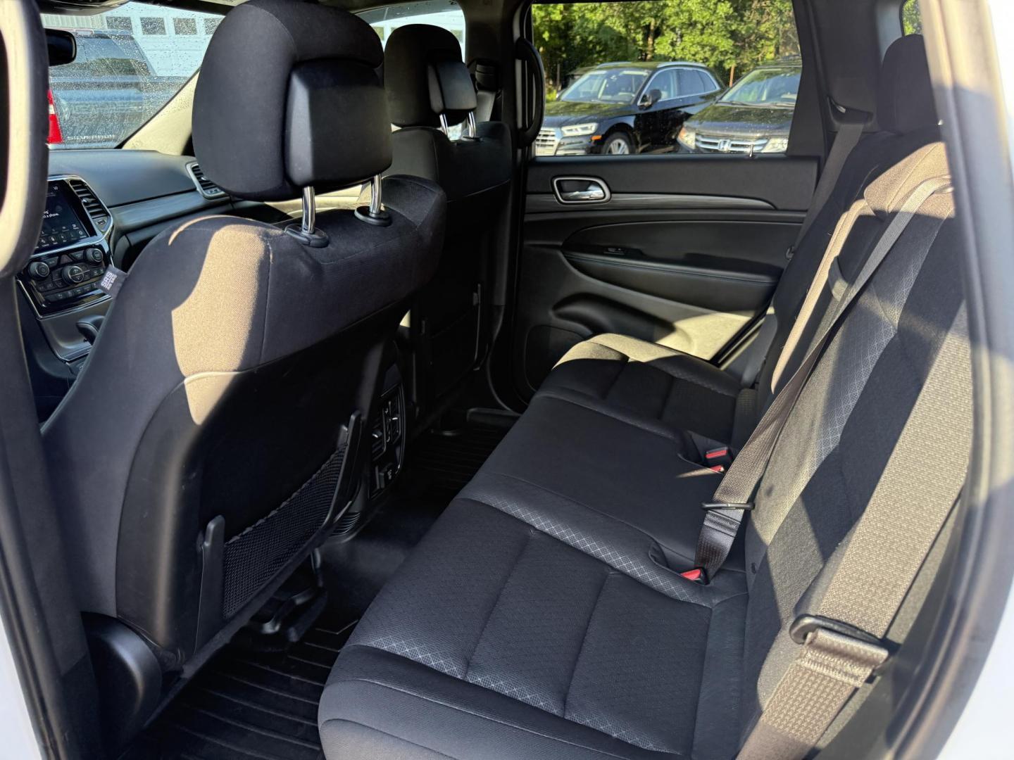 2019 White /Black Jeep Grand Cherokee Upland 4WD (1C4RJFAG7KC) with an 3.6L V6 DOHC 24V engine, 8A transmission, located at 547 E. Main St., Orwell, OH, 44076, (440) 437-5893, 41.535435, -80.847855 - This One Owner 2019 Jeep Grand Cherokee Upland 4WD features a 3.6L Pentastar V6 engine paired with an 8-speed automatic transmission, offering a blend of power and efficiency. It comes equipped with convenience and comfort features such as a power driver's seat, heated front seats, remote start, and - Photo#33