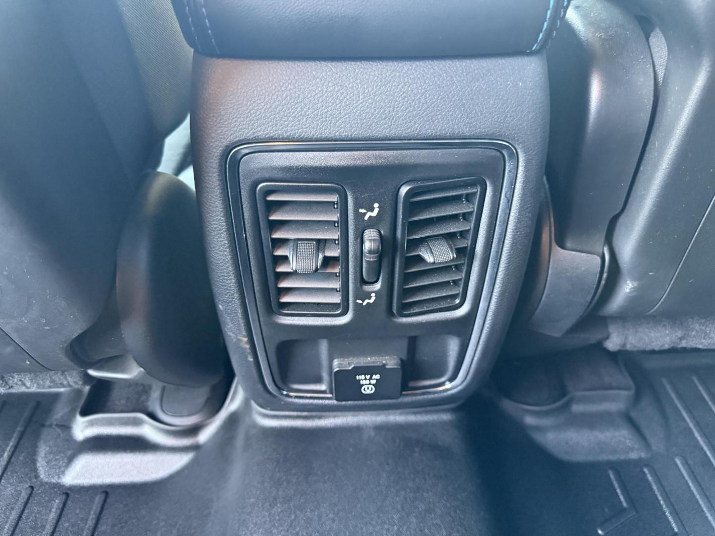 2019 White /Black Jeep Grand Cherokee Upland 4WD (1C4RJFAG7KC) with an 3.6L V6 DOHC 24V engine, 8A transmission, located at 547 E. Main St., Orwell, OH, 44076, (440) 437-5893, 41.535435, -80.847855 - This One Owner 2019 Jeep Grand Cherokee Upland 4WD features a 3.6L Pentastar V6 engine paired with an 8-speed automatic transmission, offering a blend of power and efficiency. It comes equipped with convenience and comfort features such as a power driver's seat, heated front seats, remote start, and - Photo#35