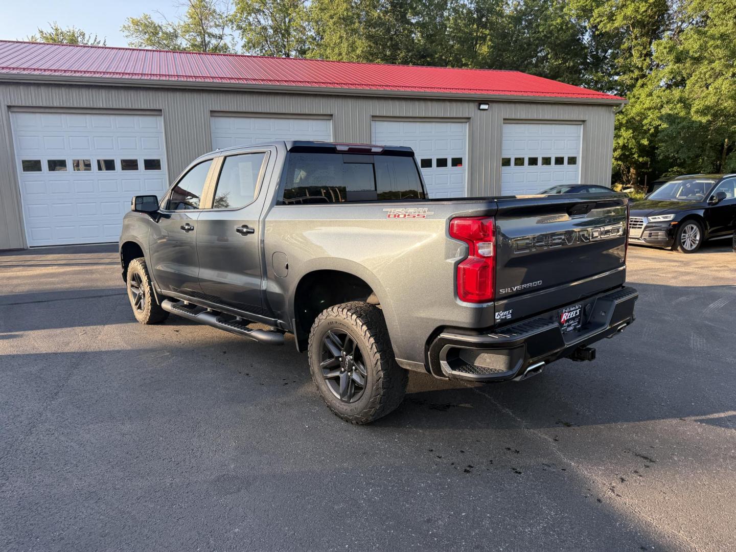 2019 Gray /Black Chevrolet Silverado 1500 LT Trail Boss Crew Cab Short Box 4WD (1GCPYFED6KZ) with an 5.3L V8 OHV 16V engine, 8-Speed Automatic transmission, located at 547 E. Main St., Orwell, OH, 44076, (440) 437-5893, 41.535435, -80.847855 - Photo#12
