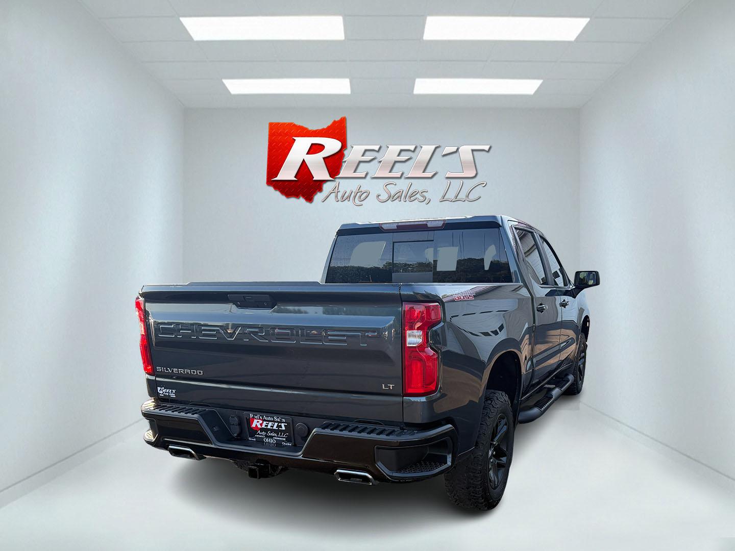 2019 Gray /Black Chevrolet Silverado 1500 LT Trail Boss Crew Cab Short Box 4WD (1GCPYFED6KZ) with an 5.3L V8 OHV 16V engine, 8-Speed Automatic transmission, located at 547 E. Main St., Orwell, OH, 44076, (440) 437-5893, 41.535435, -80.847855 - 2019 Chevrolet Silverado 1500 Trail Boss Crew Cab 4WD – Rugged Authority, Premium Comfort, Legendary Capability Tackle every trail and job with confidence in this 2019 Chevrolet Silverado 1500 Trail Boss Crew Cab 4WD—a truck engineered for those who demand uncompromising power, style, and tec - Photo#8