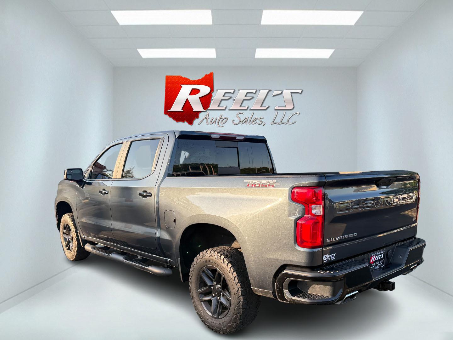 2019 Gray /Black Chevrolet Silverado 1500 LT Trail Boss Crew Cab Short Box 4WD (1GCPYFED6KZ) with an 5.3L V8 OHV 16V engine, 8-Speed Automatic transmission, located at 547 E. Main St., Orwell, OH, 44076, (440) 437-5893, 41.535435, -80.847855 - 2019 Chevrolet Silverado 1500 Trail Boss Crew Cab 4WD – Rugged Authority, Premium Comfort, Legendary Capability Tackle every trail and job with confidence in this 2019 Chevrolet Silverado 1500 Trail Boss Crew Cab 4WD—a truck engineered for those who demand uncompromising power, style, and tec - Photo#12