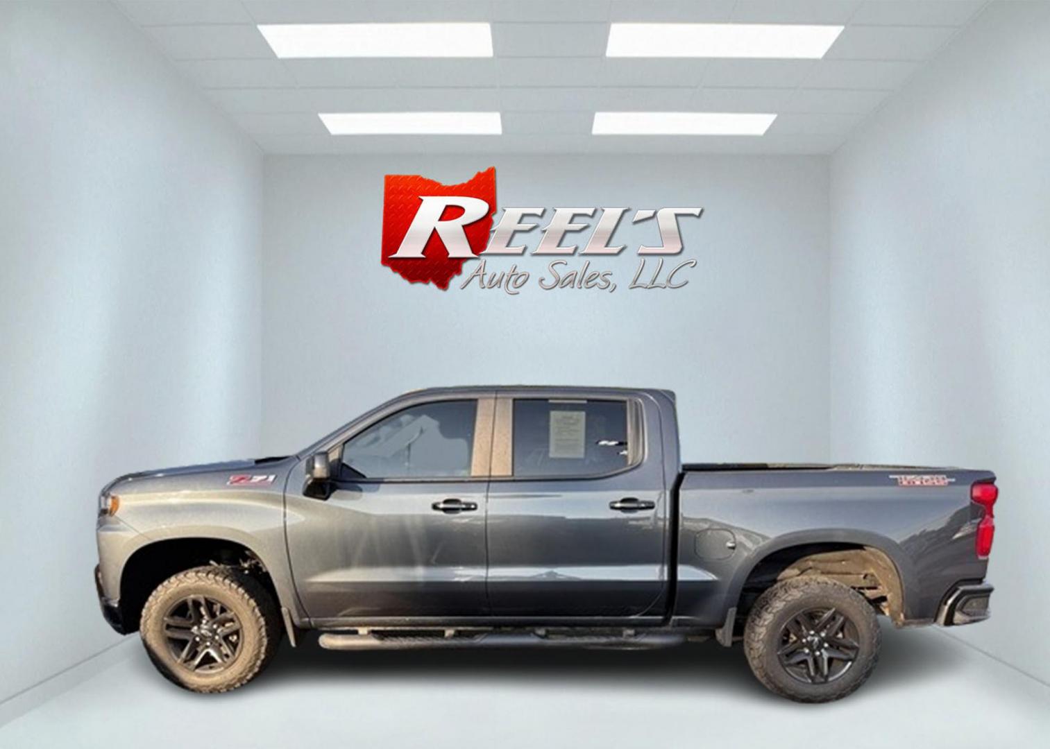 2019 Gray /Black Chevrolet Silverado 1500 LT Trail Boss Crew Cab Short Box 4WD (1GCPYFED6KZ) with an 5.3L V8 OHV 16V engine, 8-Speed Automatic transmission, located at 547 E. Main St., Orwell, OH, 44076, (440) 437-5893, 41.535435, -80.847855 - 2019 Chevrolet Silverado 1500 Trail Boss Crew Cab 4WD – Rugged Authority, Premium Comfort, Legendary Capability Tackle every trail and job with confidence in this 2019 Chevrolet Silverado 1500 Trail Boss Crew Cab 4WD—a truck engineered for those who demand uncompromising power, style, and tec - Photo#15