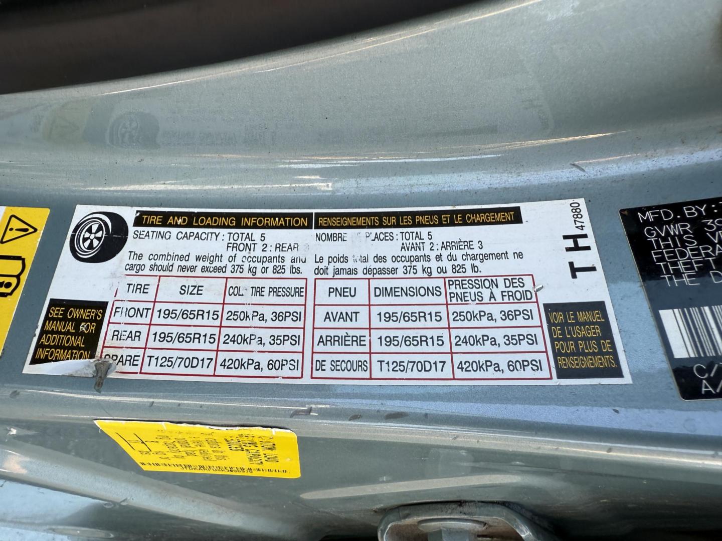 2019 Green /White Toyota Prius LE (JTDKARFU6K3) with an 1.8L I4 DOHC 16V HYBRID engine, Automatic transmission, located at 11115 Chardon Rd. , Chardon, OH, 44024, (440) 214-9705, 41.580246, -81.241943 - This One Owner 2019 Toyota Prius LE offers an impressive 50 MPG combined fuel efficiency and comes well-equipped with features such as full exterior LED lighting, adaptive cruise control, lane keep assist, front and rear parking sensors, forward collision warning, and blind spot monitoring for enhan - Photo#18