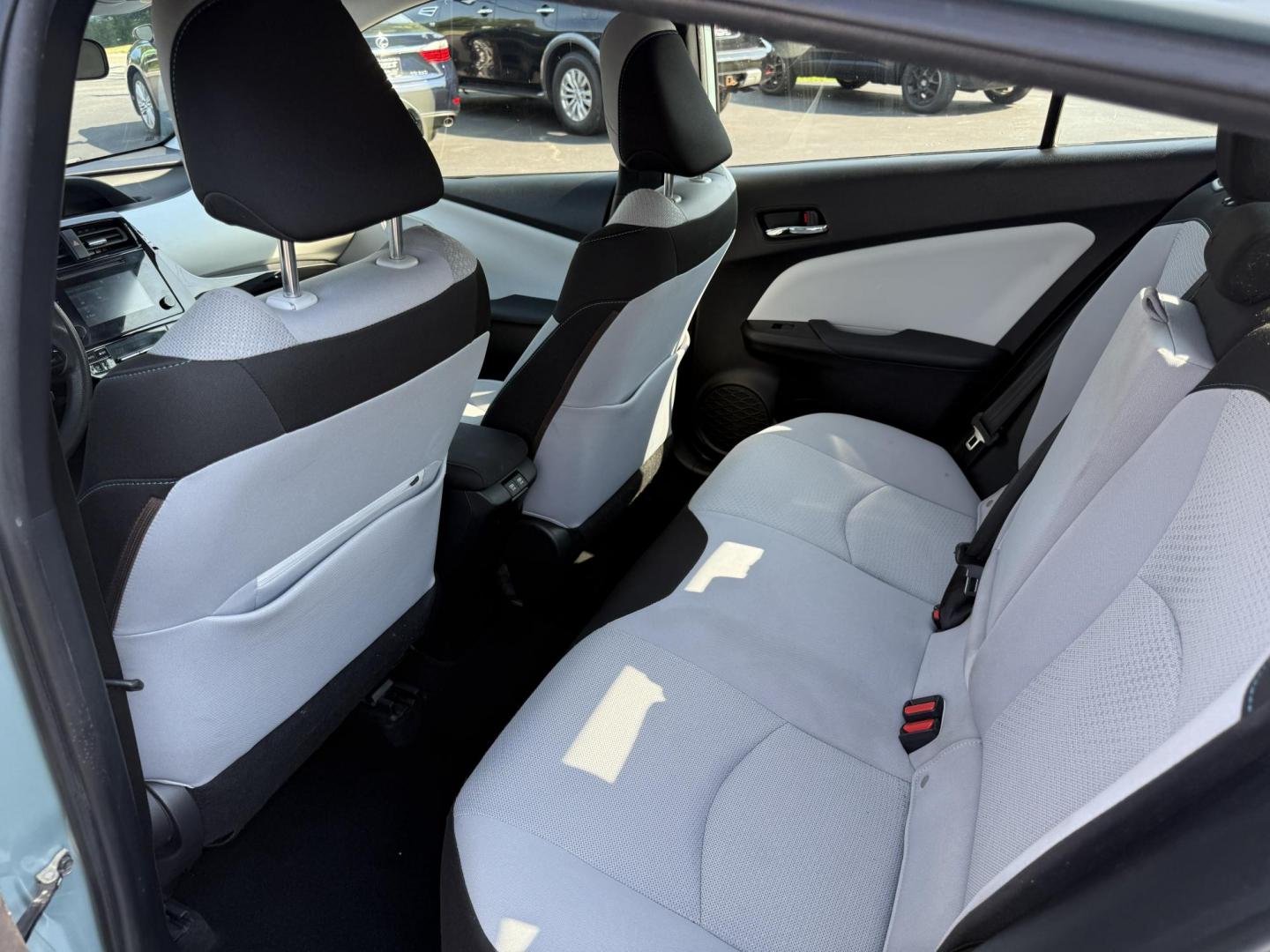 2019 Green /White Toyota Prius LE (JTDKARFU6K3) with an 1.8L I4 DOHC 16V HYBRID engine, Automatic transmission, located at 11115 Chardon Rd. , Chardon, OH, 44024, (440) 214-9705, 41.580246, -81.241943 - This One Owner 2019 Toyota Prius LE offers an impressive 50 MPG combined fuel efficiency and comes well-equipped with features such as full exterior LED lighting, adaptive cruise control, lane keep assist, front and rear parking sensors, forward collision warning, and blind spot monitoring for enhan - Photo#27