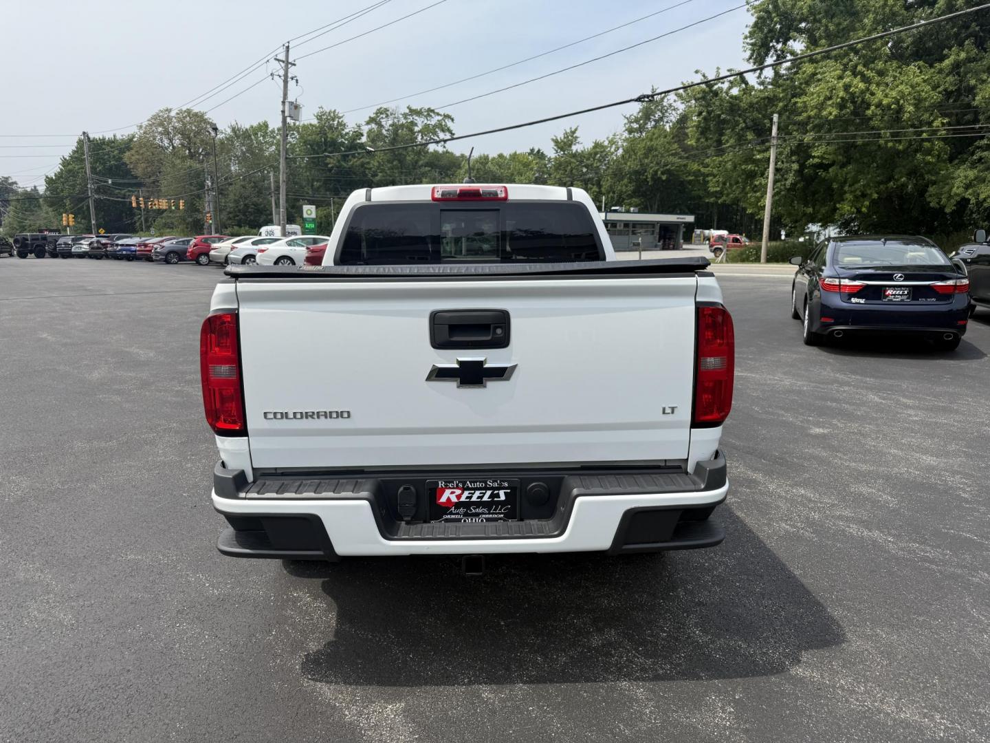2016 White /Black Chevrolet Colorado LT Crew Cab 4WD Short Box (1GCGTCE36G1) with an 3.6L V6 DOHC 24V GAS engine, 6A transmission, located at 11115 Chardon Rd. , Chardon, OH, 44024, (440) 214-9705, 41.580246, -81.241943 - Photo#8